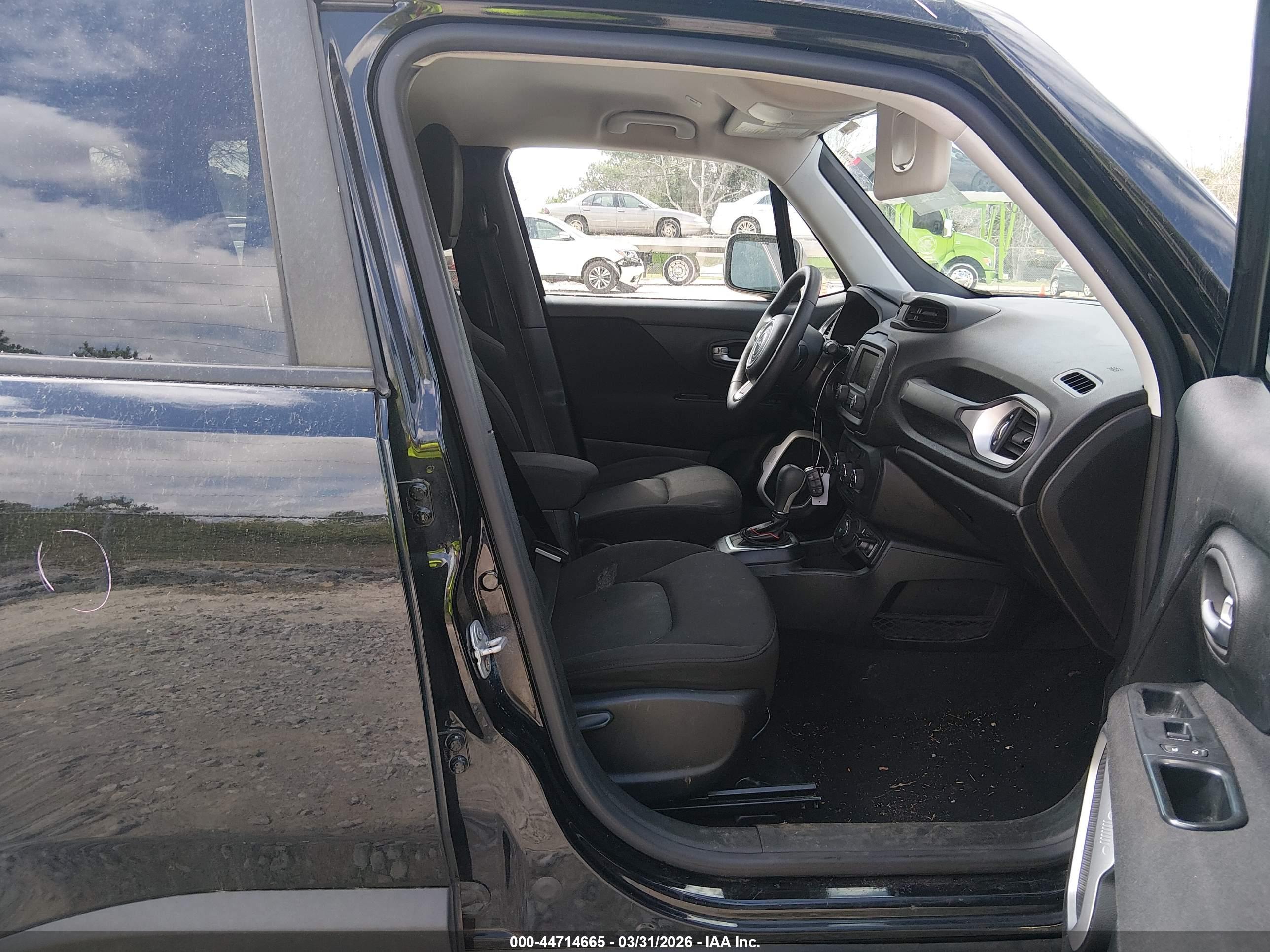 JEEP RENEGADE image 5