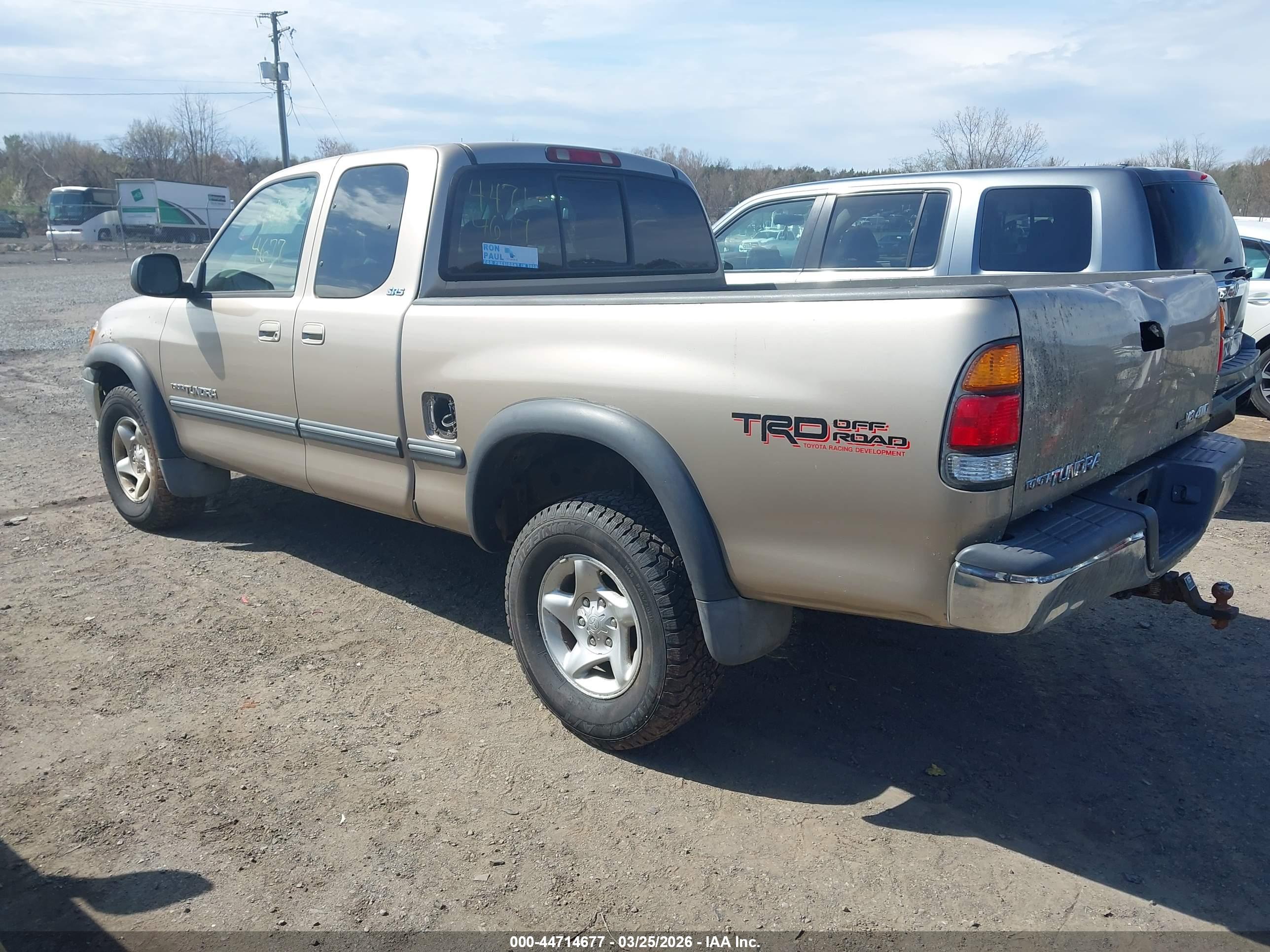 TOYOTA TUNDRA image 3
