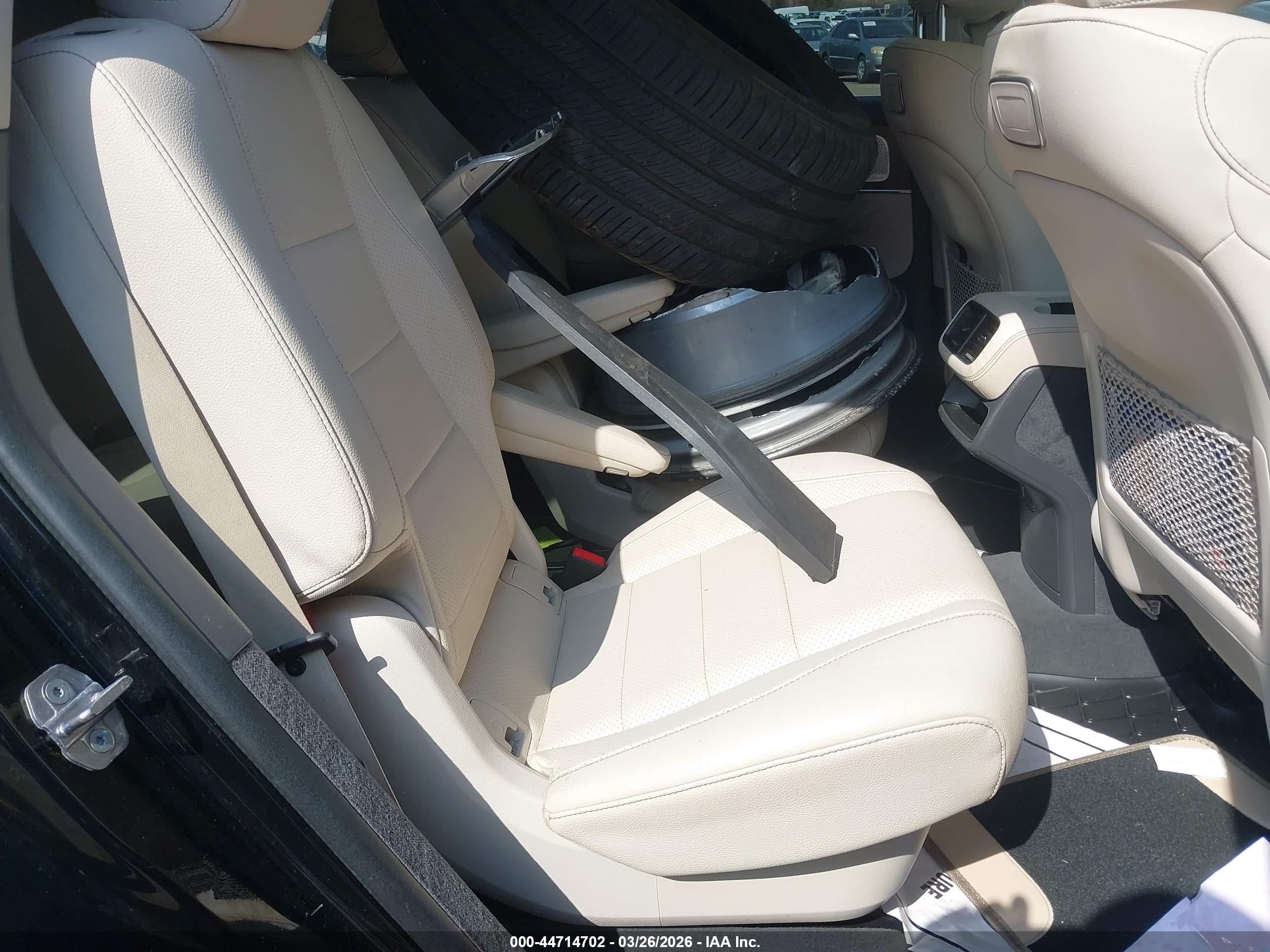 MERCEDES-BENZ GLS image 8