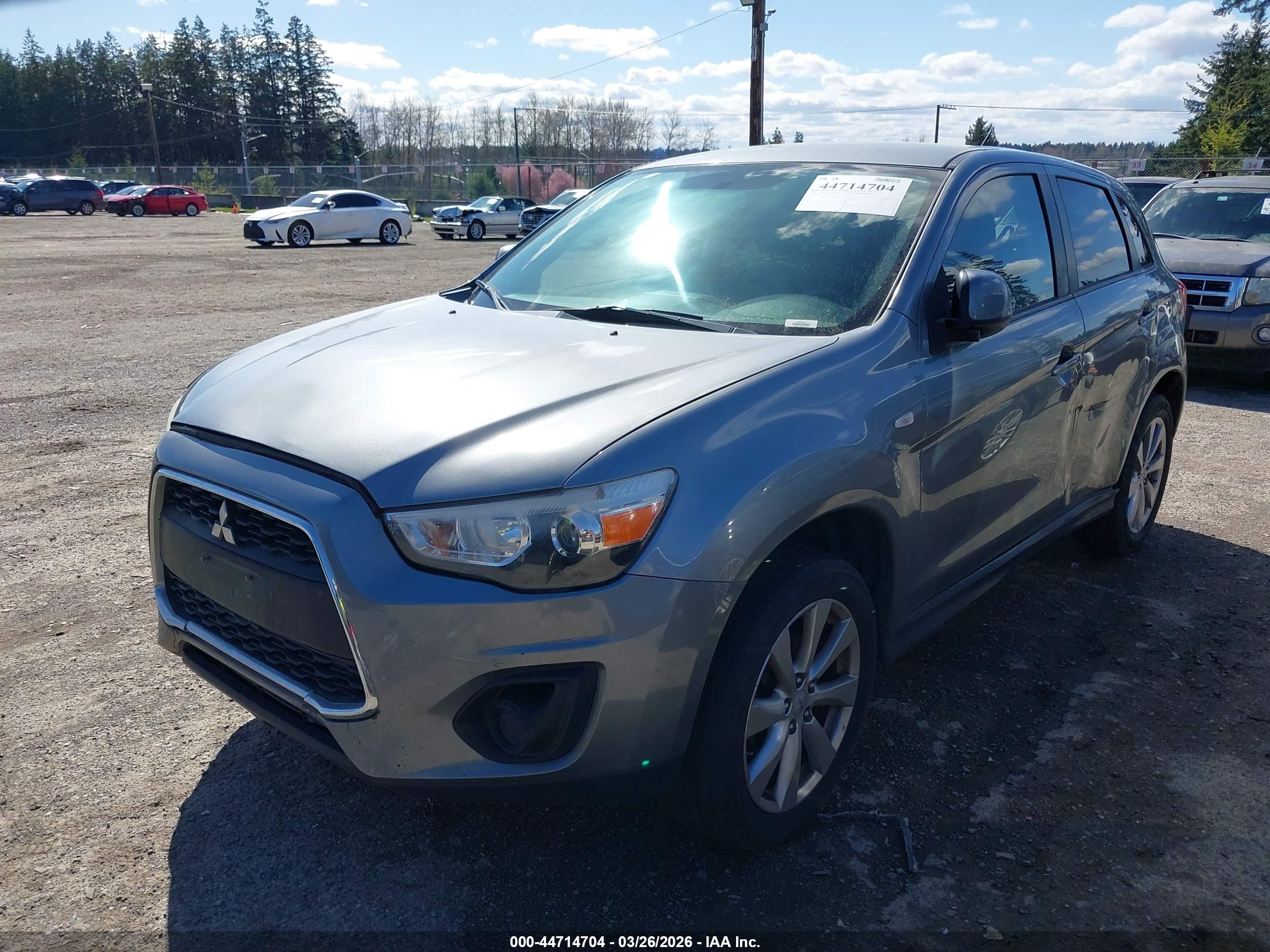 MITSUBISHI OUTLANDER image 6