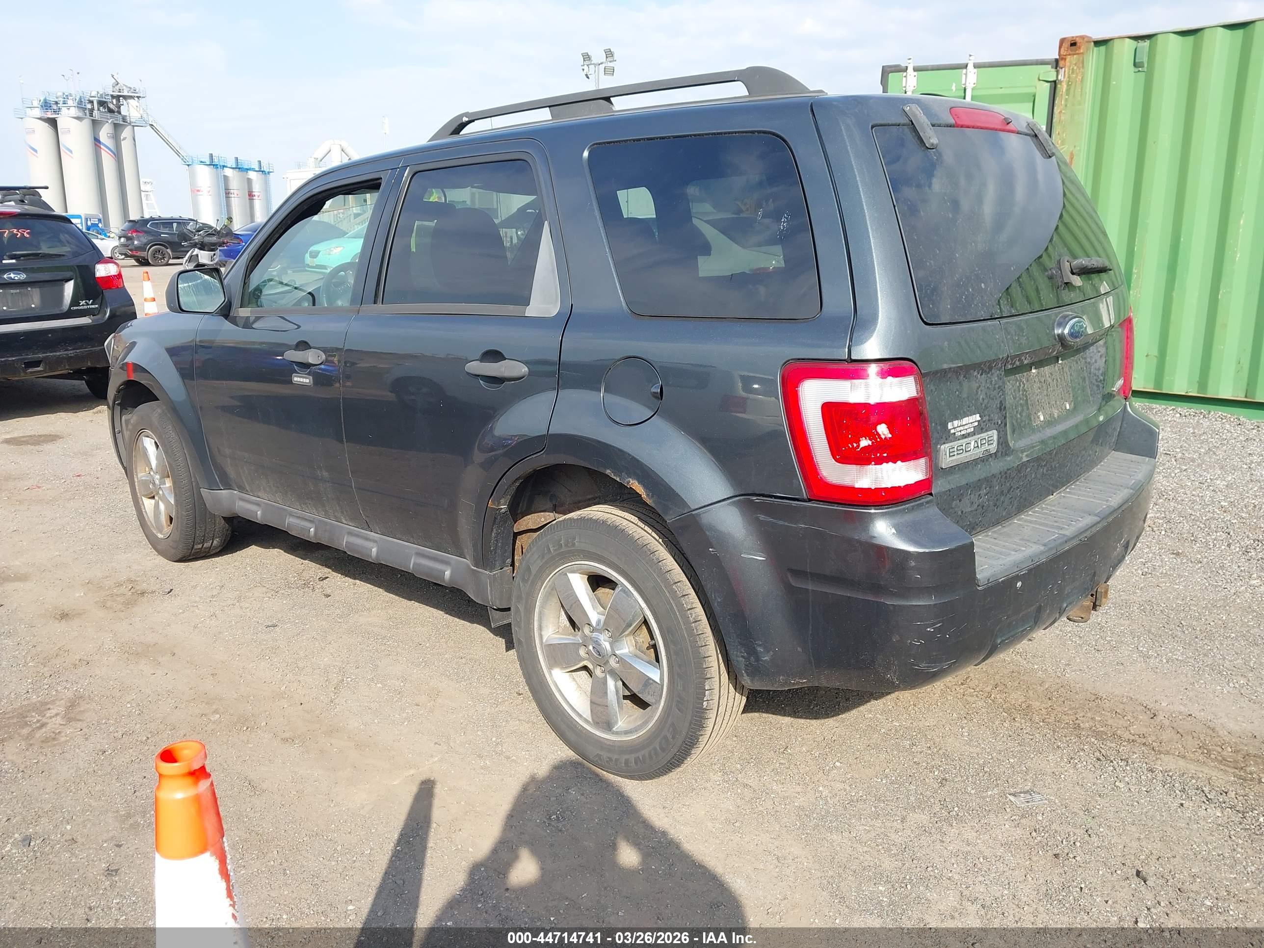 FORD ESCAPE image 3