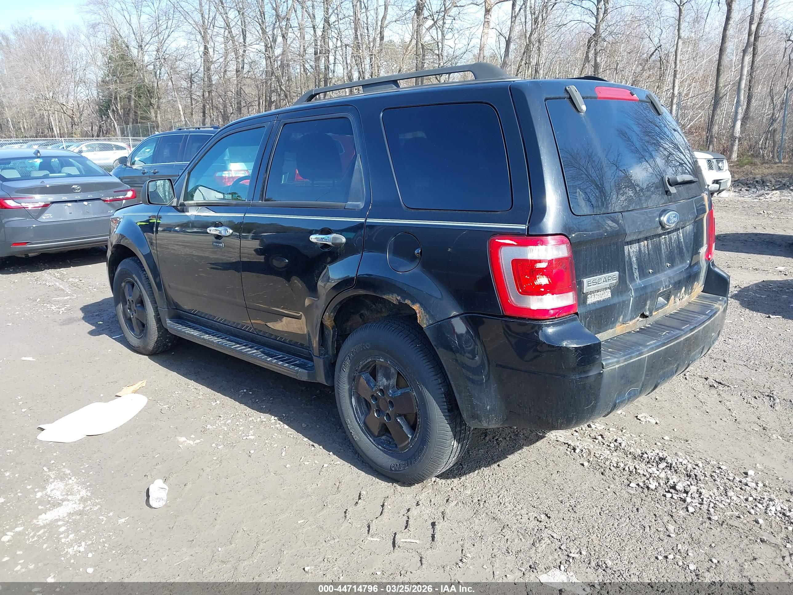 FORD ESCAPE image 3