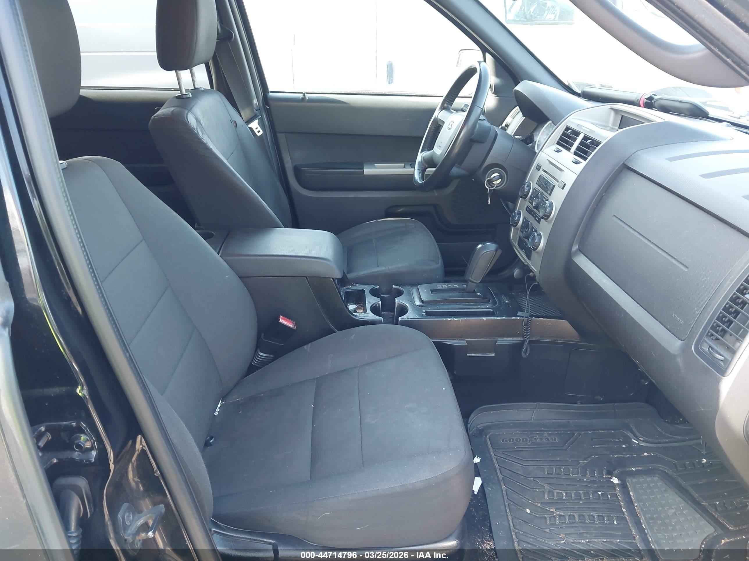 FORD ESCAPE image 5