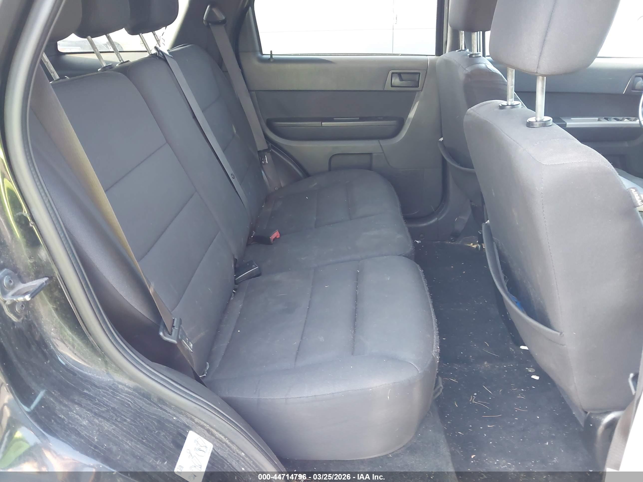 FORD ESCAPE image 8