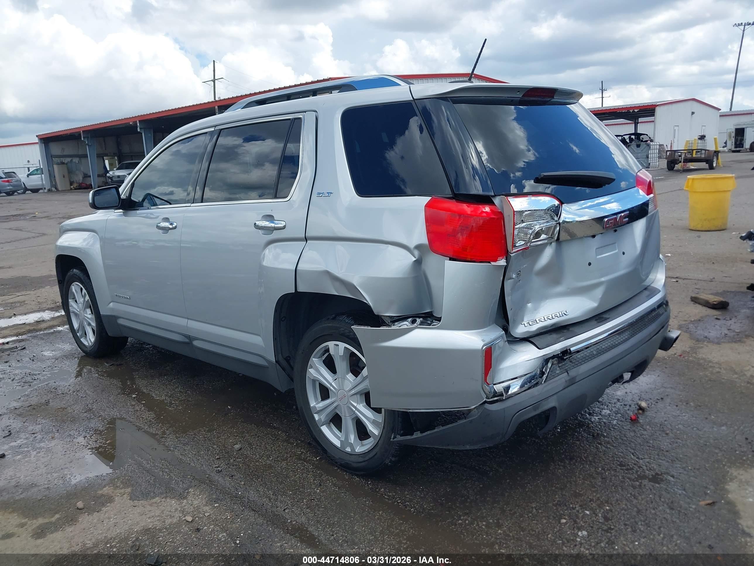 GMC TERRAIN image 3