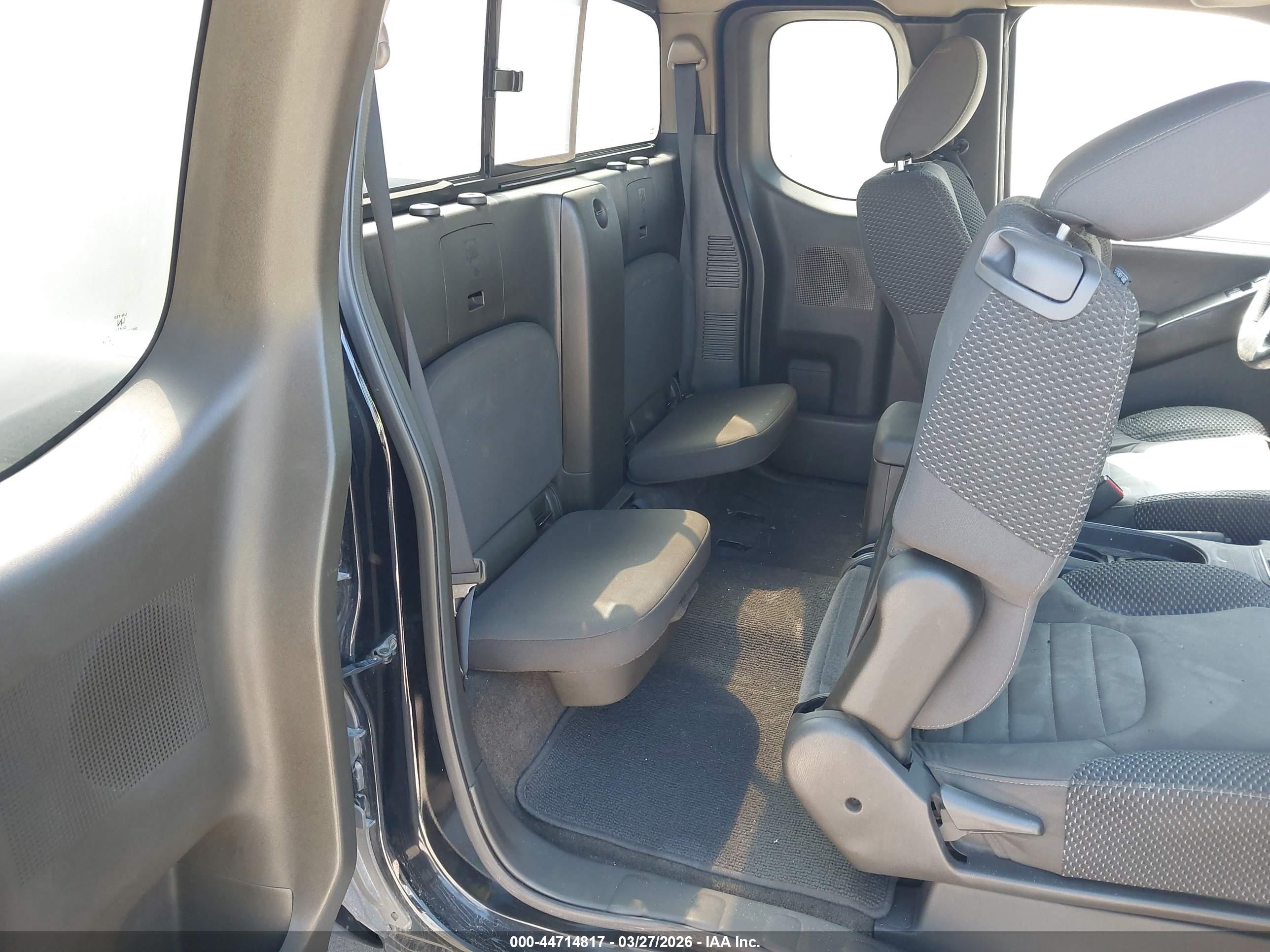 NISSAN FRONTIER image 8