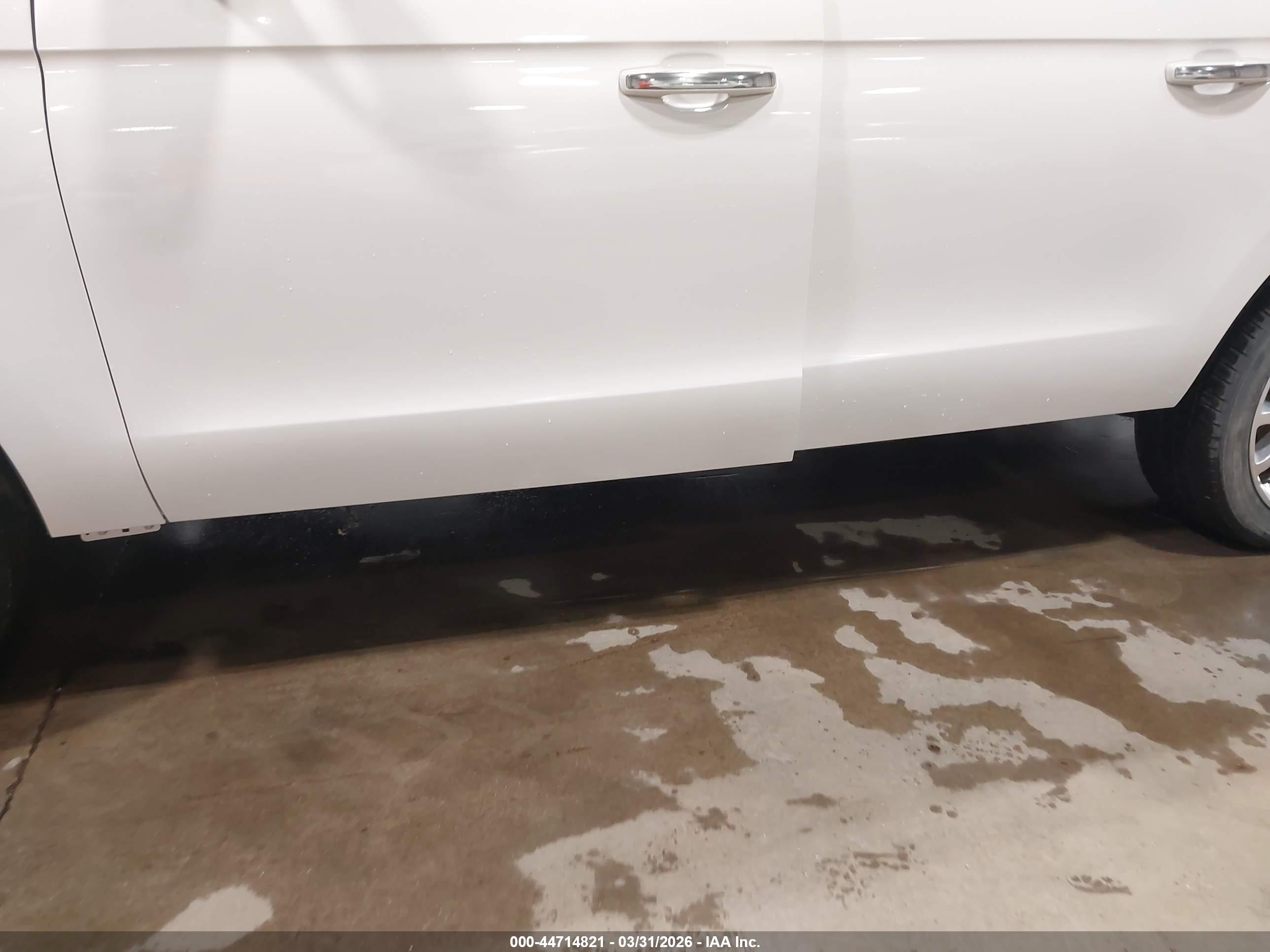 FORD EXPEDITION image 6