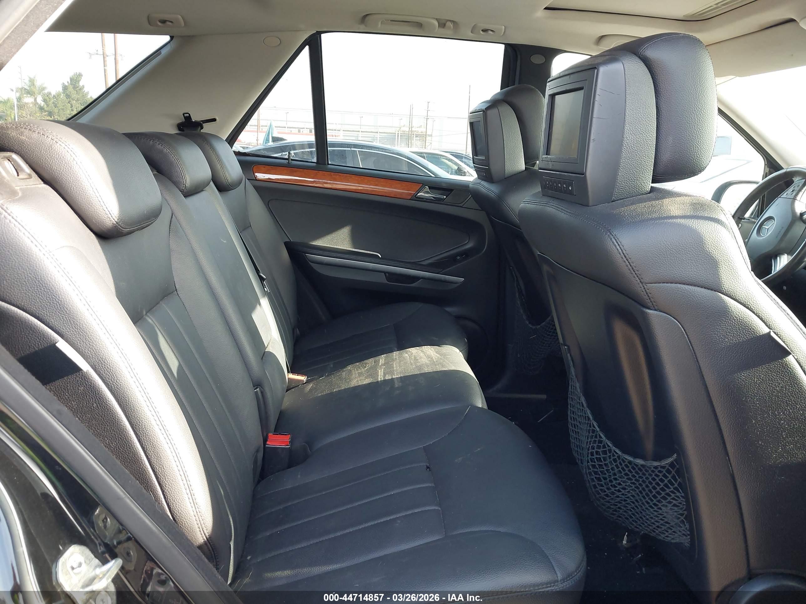 MERCEDES-BENZ ML image 8