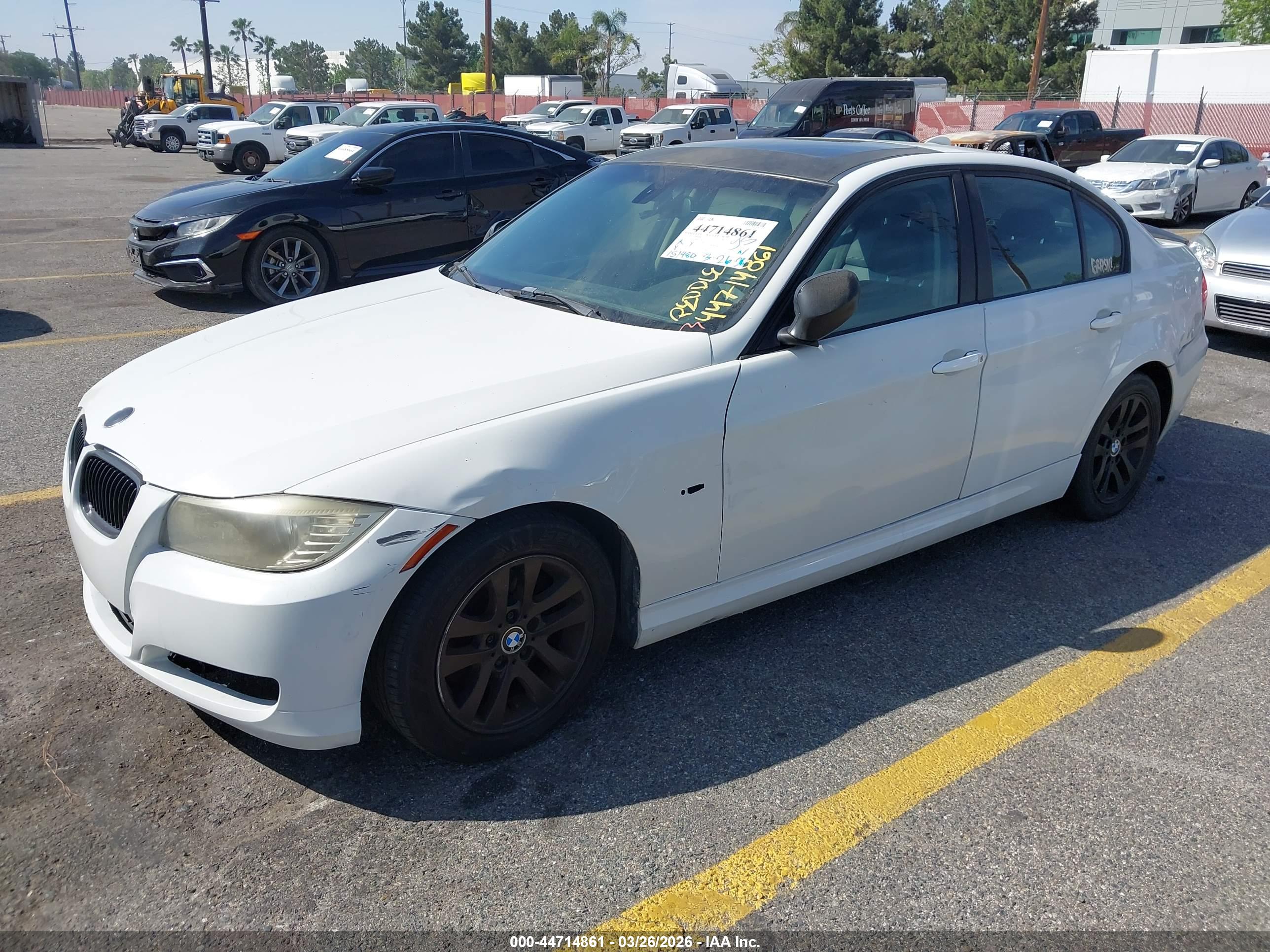BMW 328I image 2
