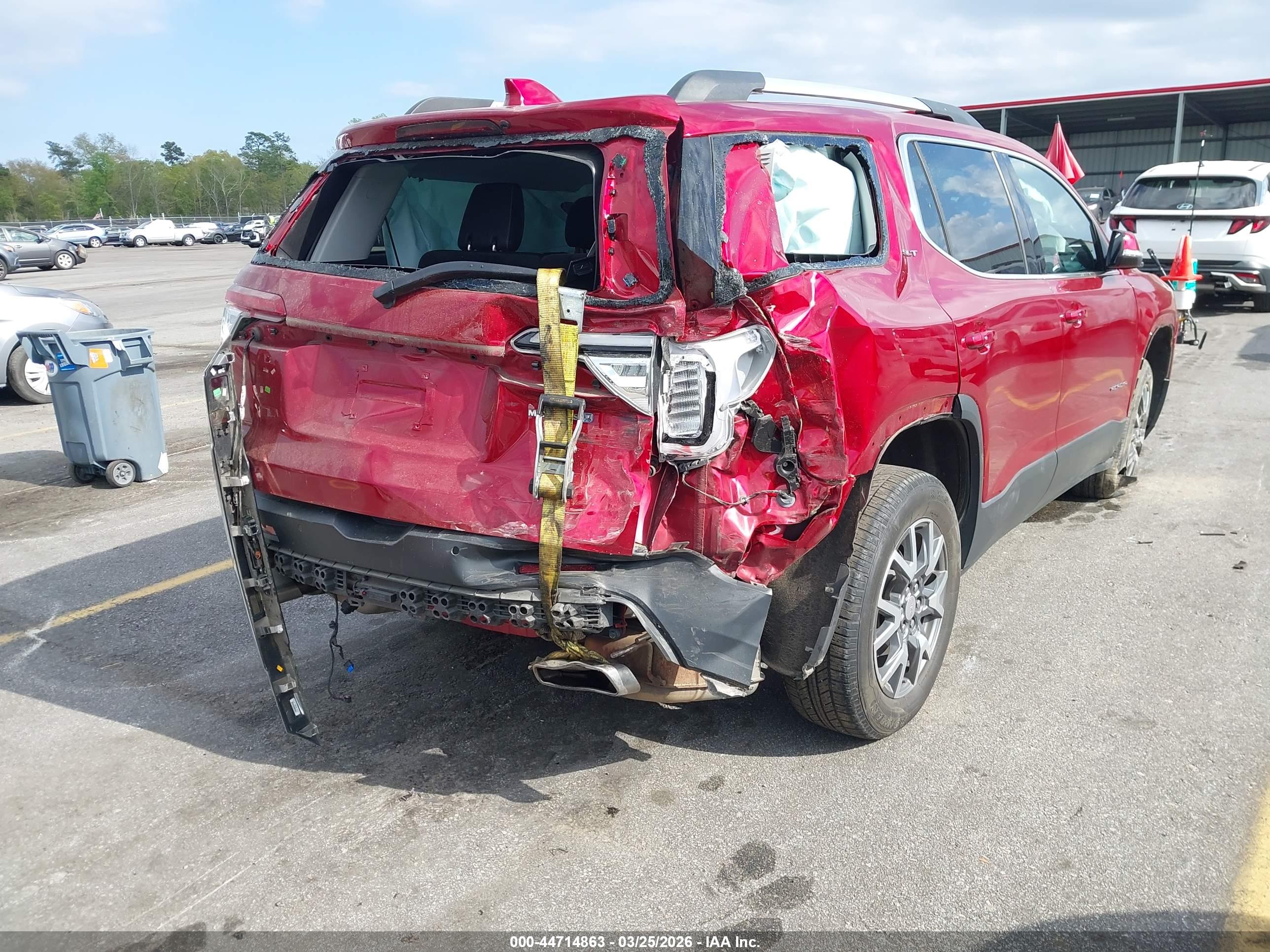 GMC ACADIA image 6
