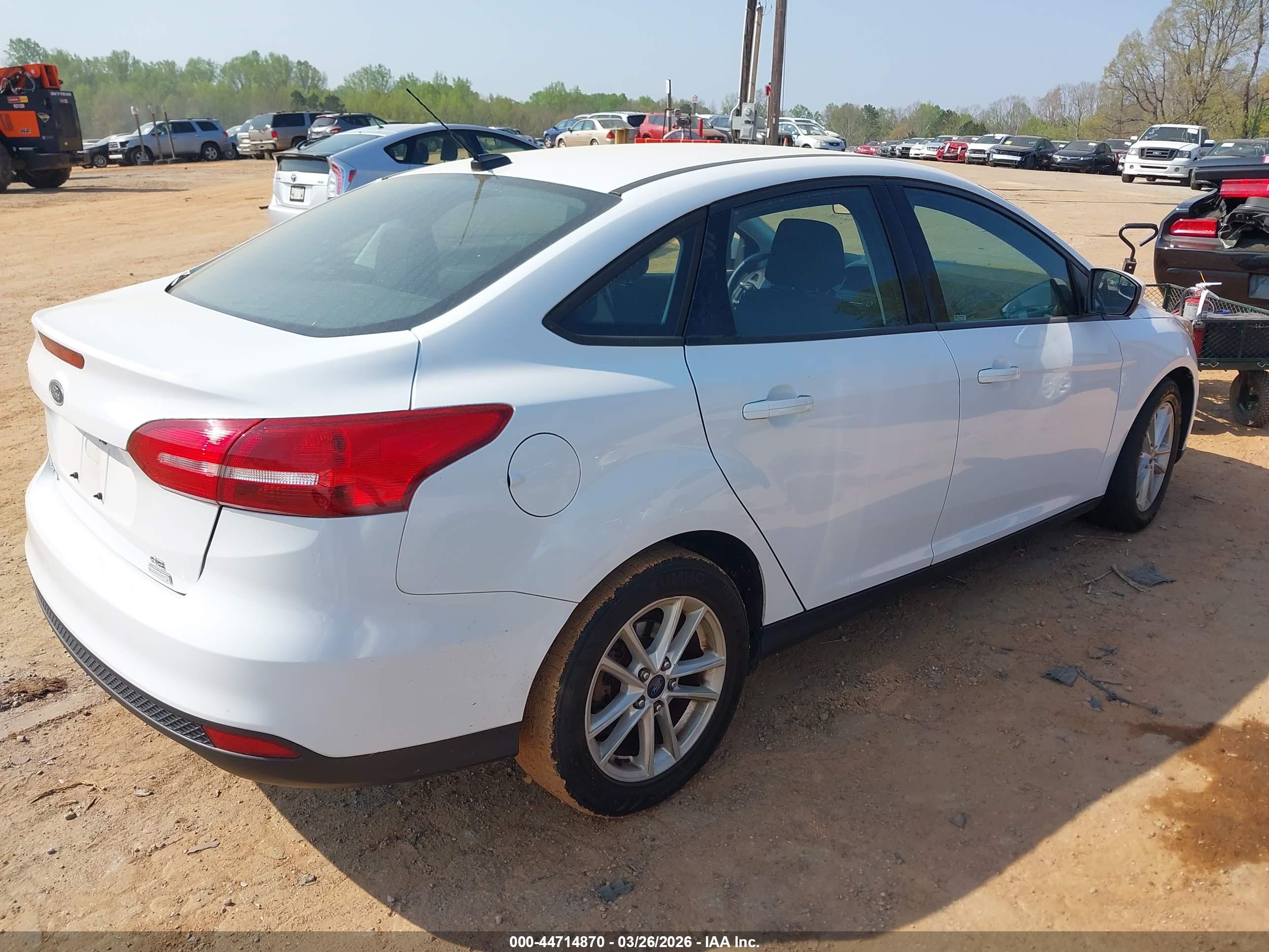 FORD FOCUS image 4