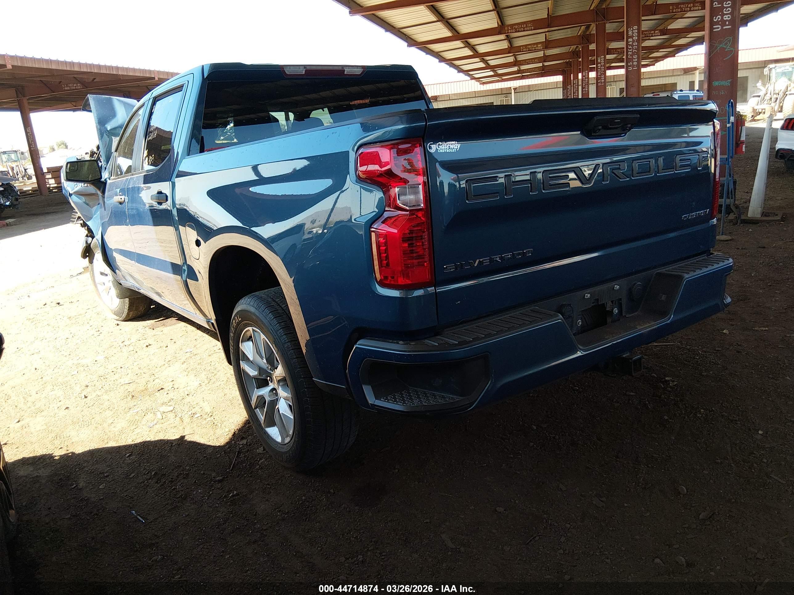 CHEVROLET SILVERADO image 3