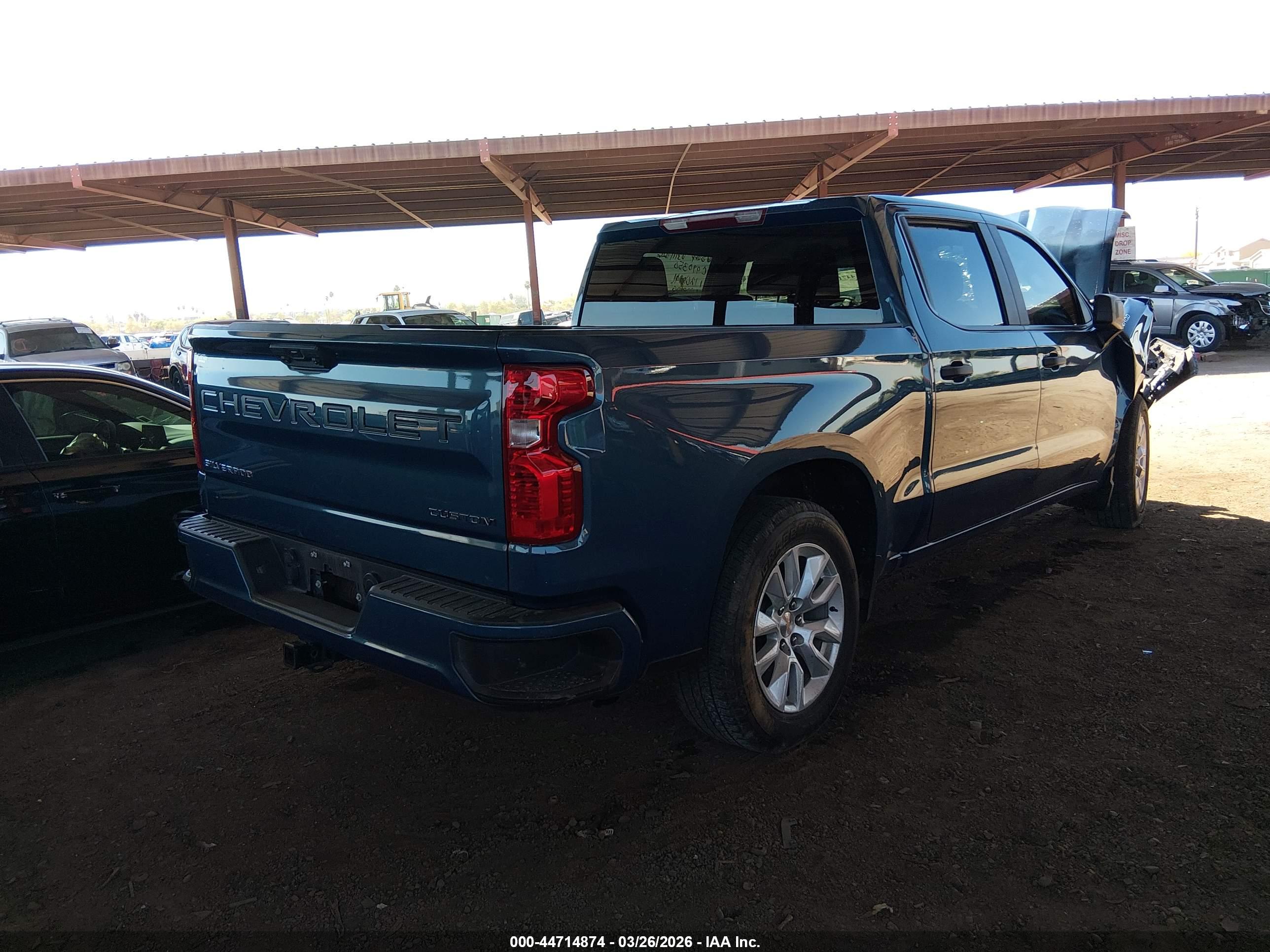 CHEVROLET SILVERADO image 4
