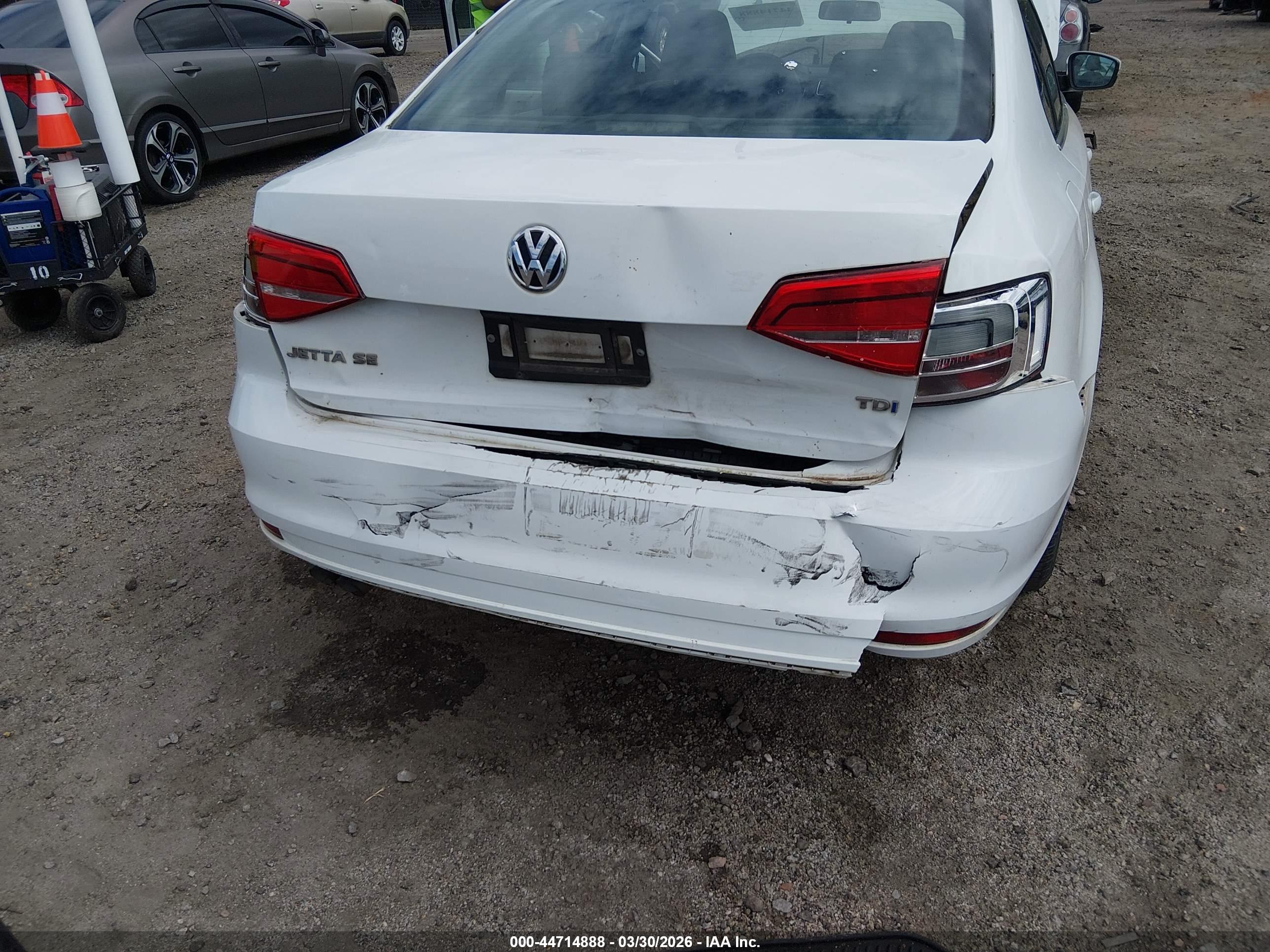 VOLKSWAGEN JETTA image 6