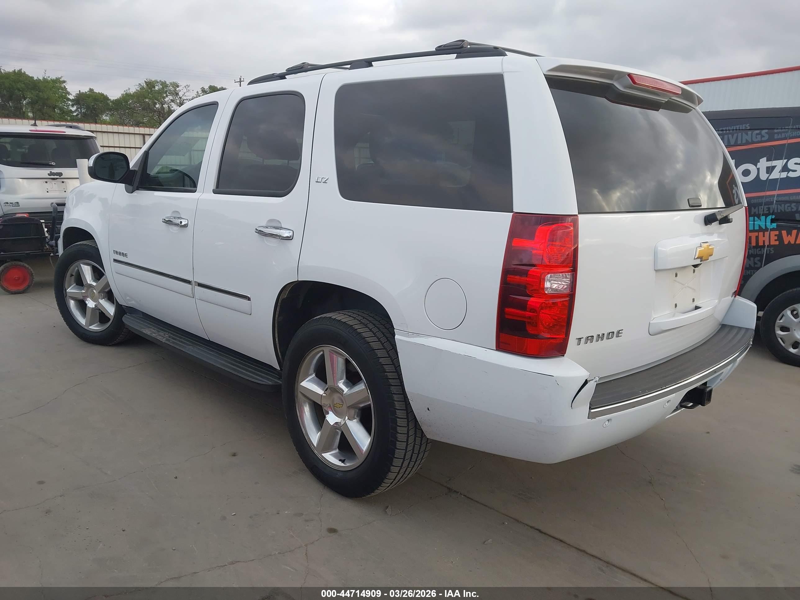 CHEVROLET TAHOE image 3