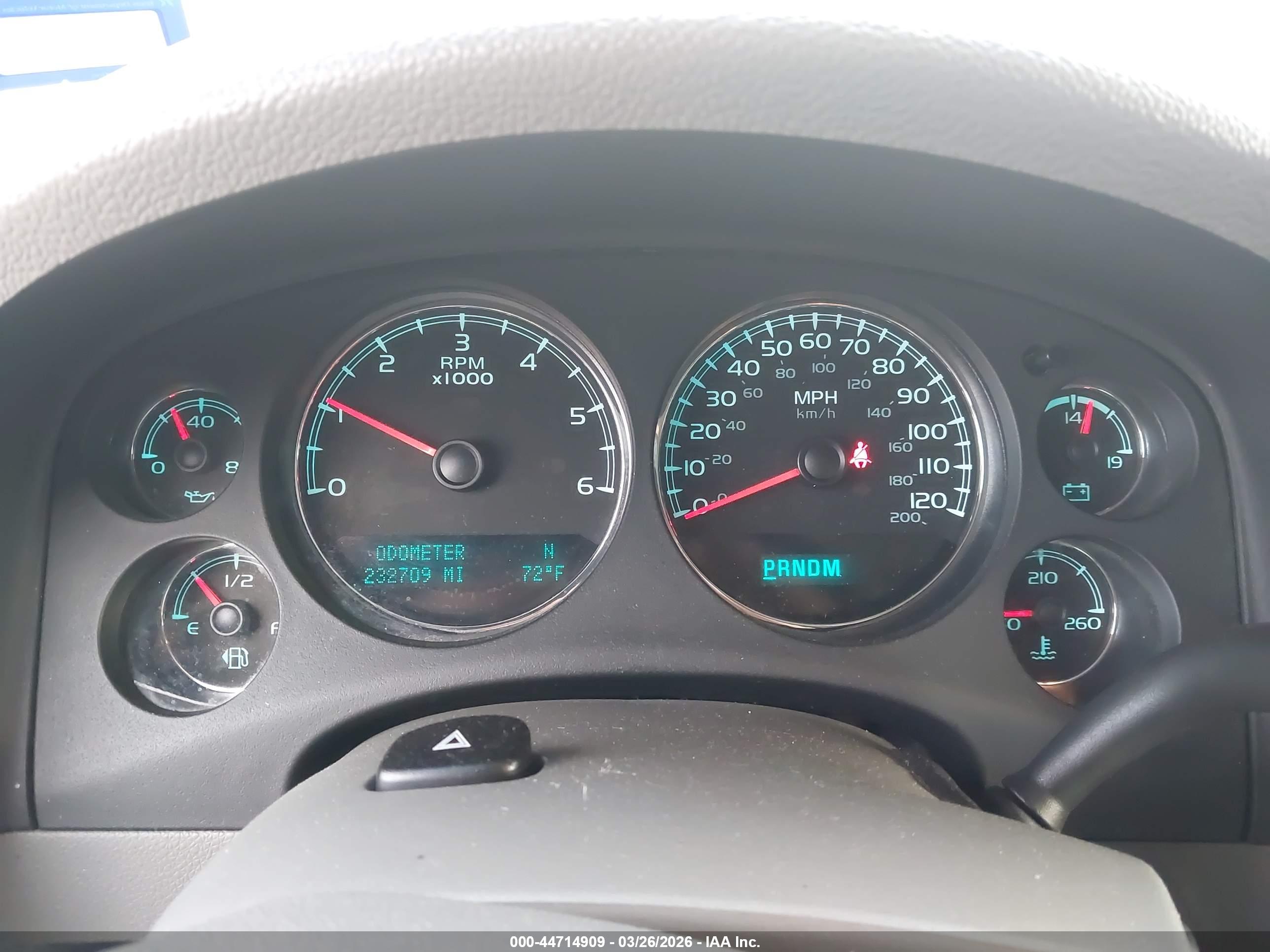 CHEVROLET TAHOE image 7