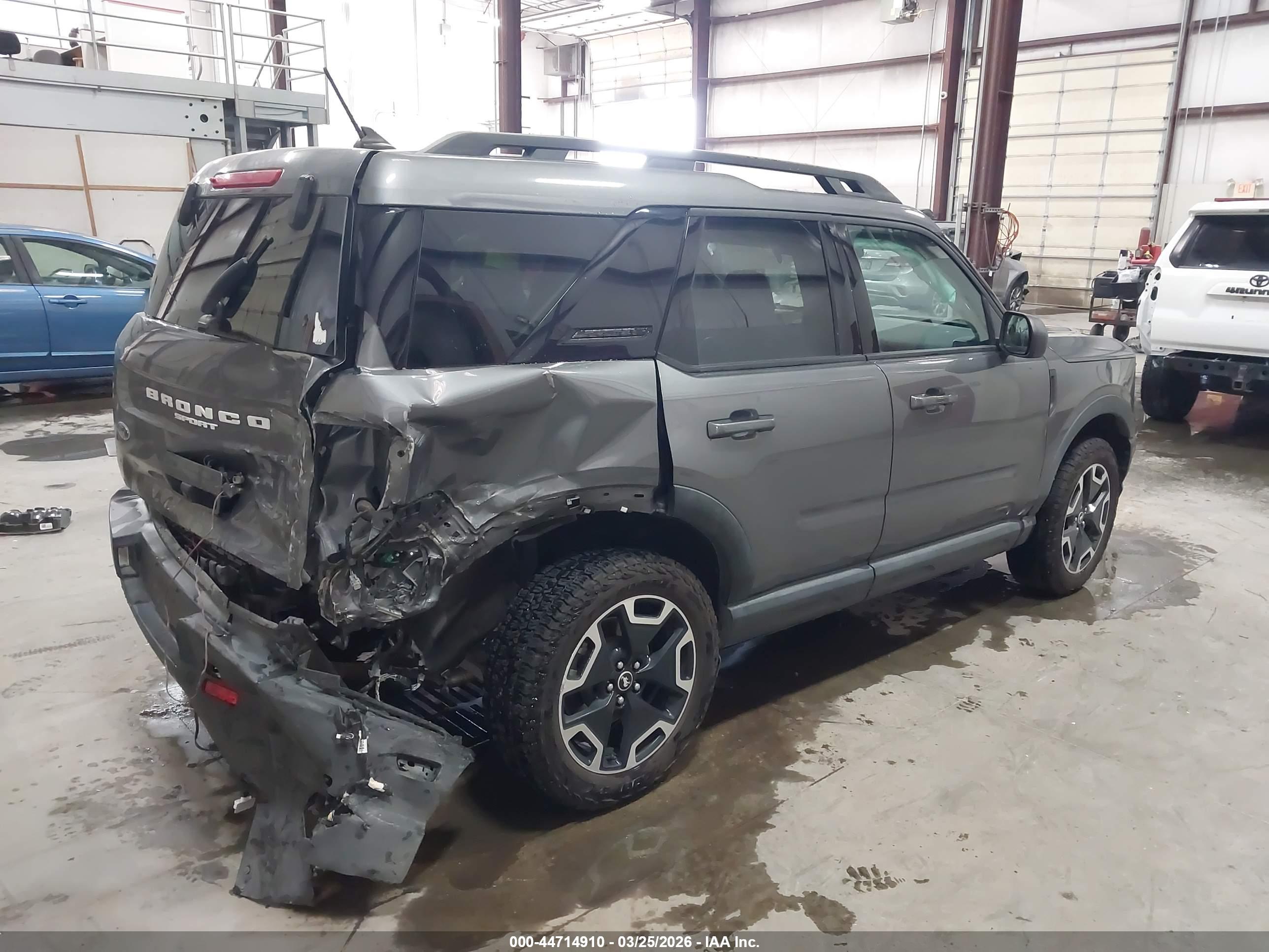 FORD BRONCO image 4