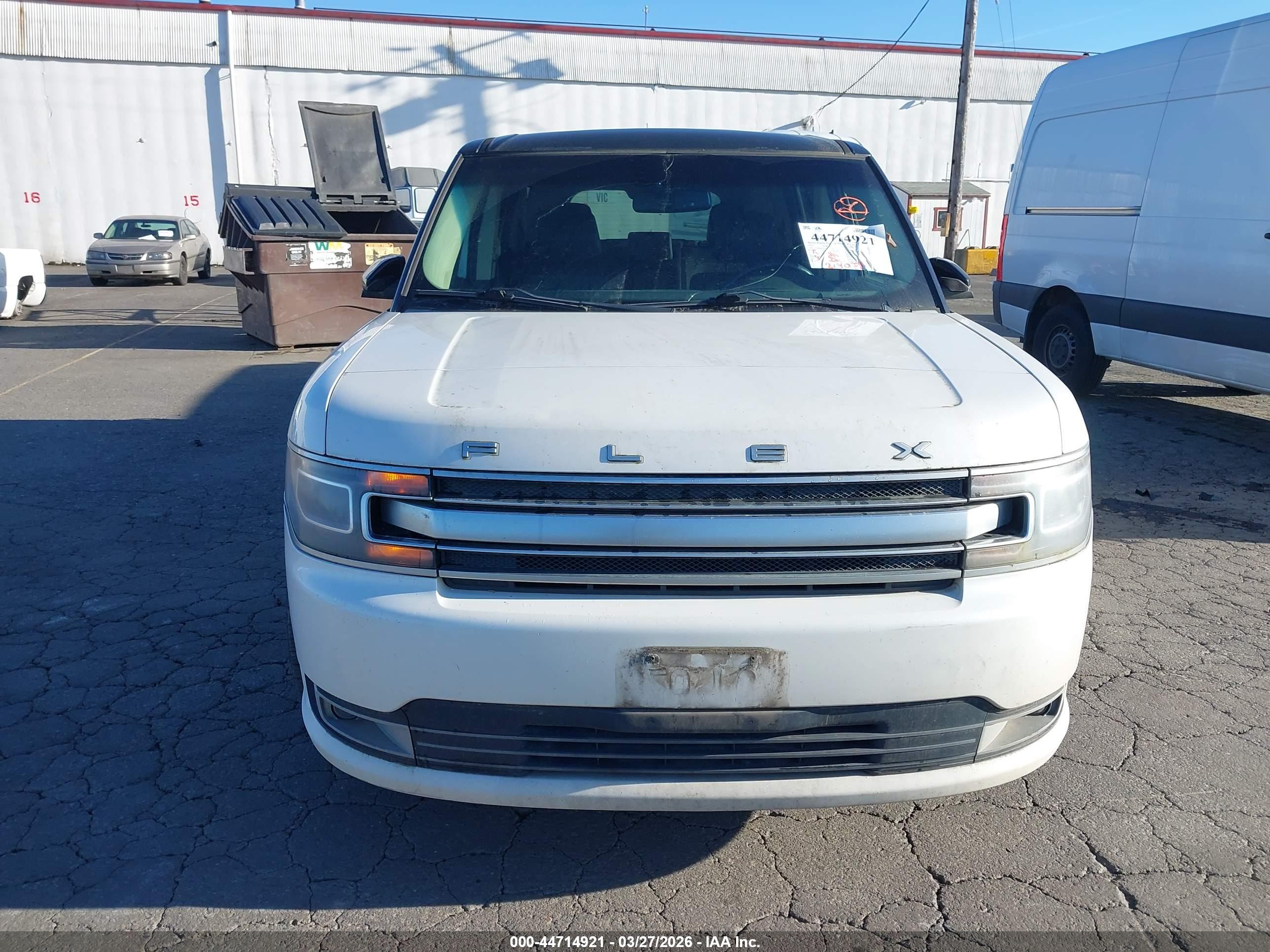FORD FLEX image 6