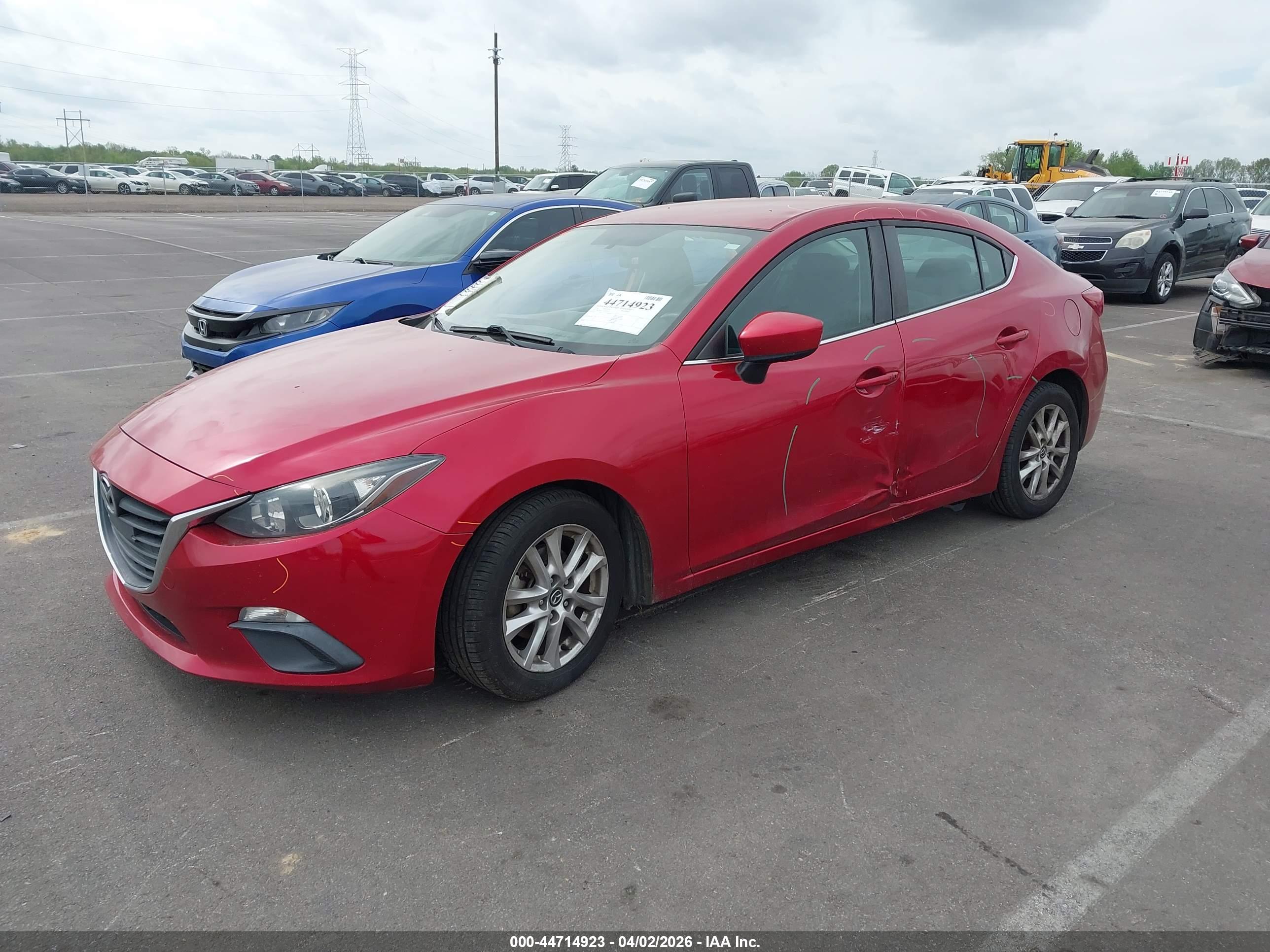 MAZDA MAZDA3 image 2