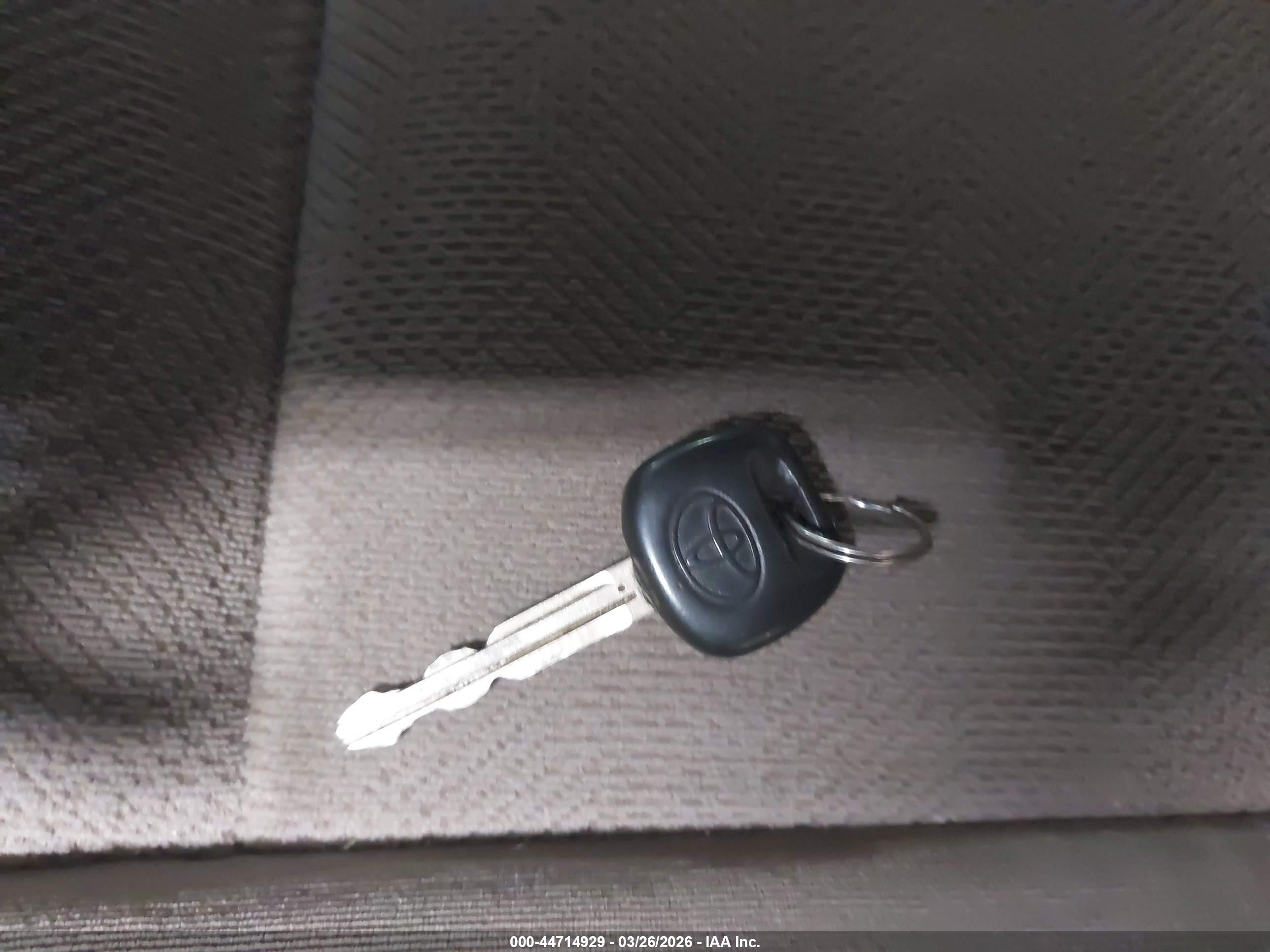 TOYOTA SEQUOIA image 11