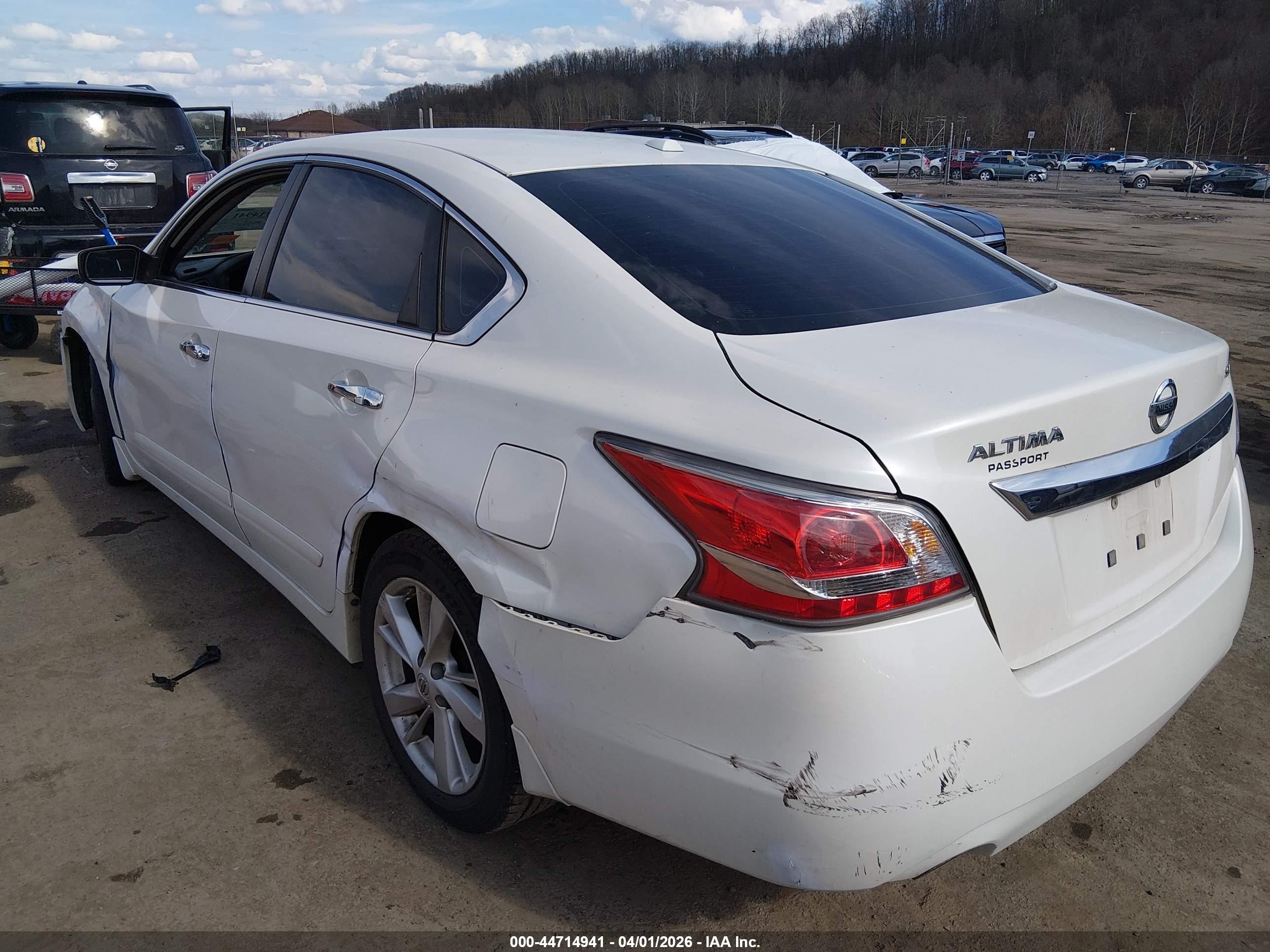 NISSAN ALTIMA image 3