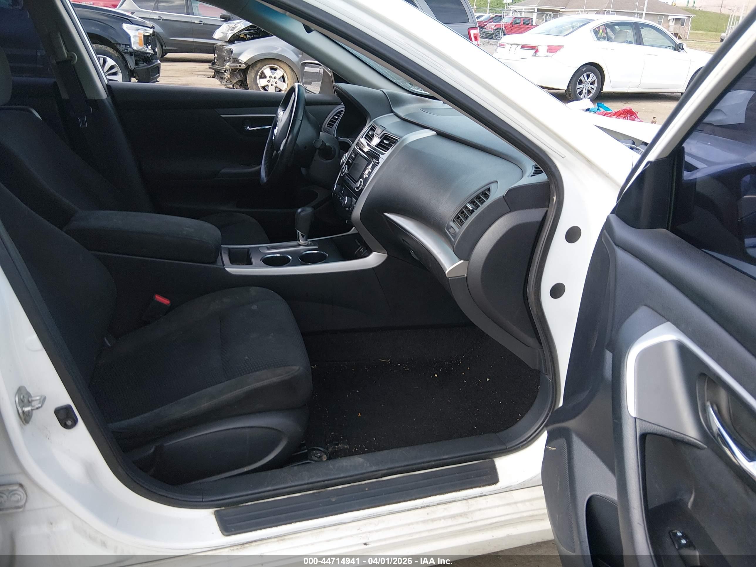 NISSAN ALTIMA image 5