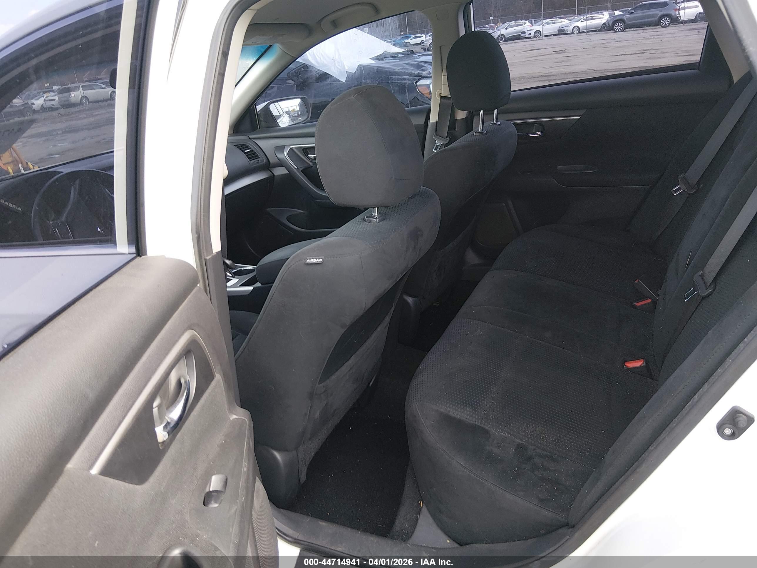 NISSAN ALTIMA image 8