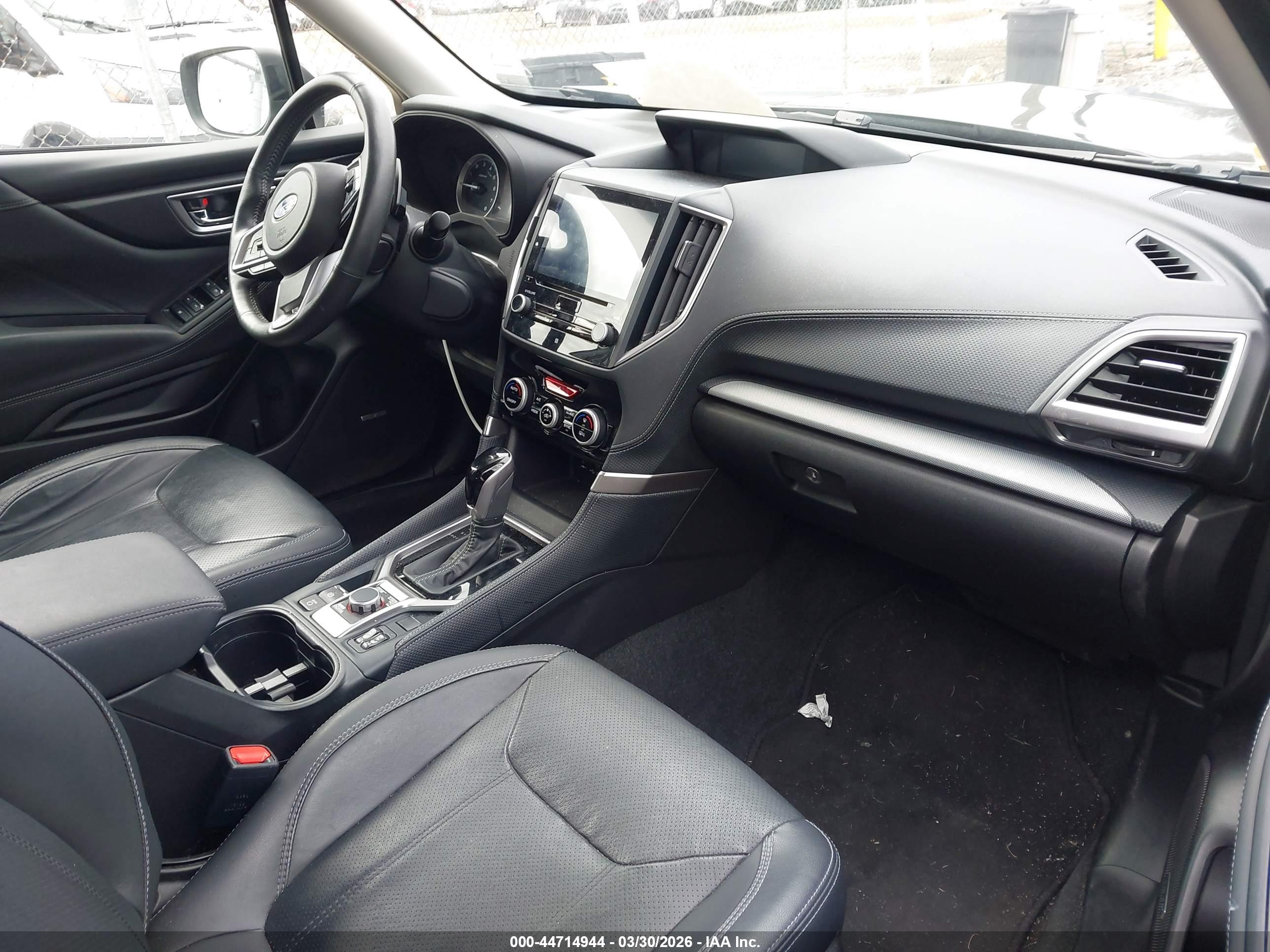 SUBARU FORESTER image 5