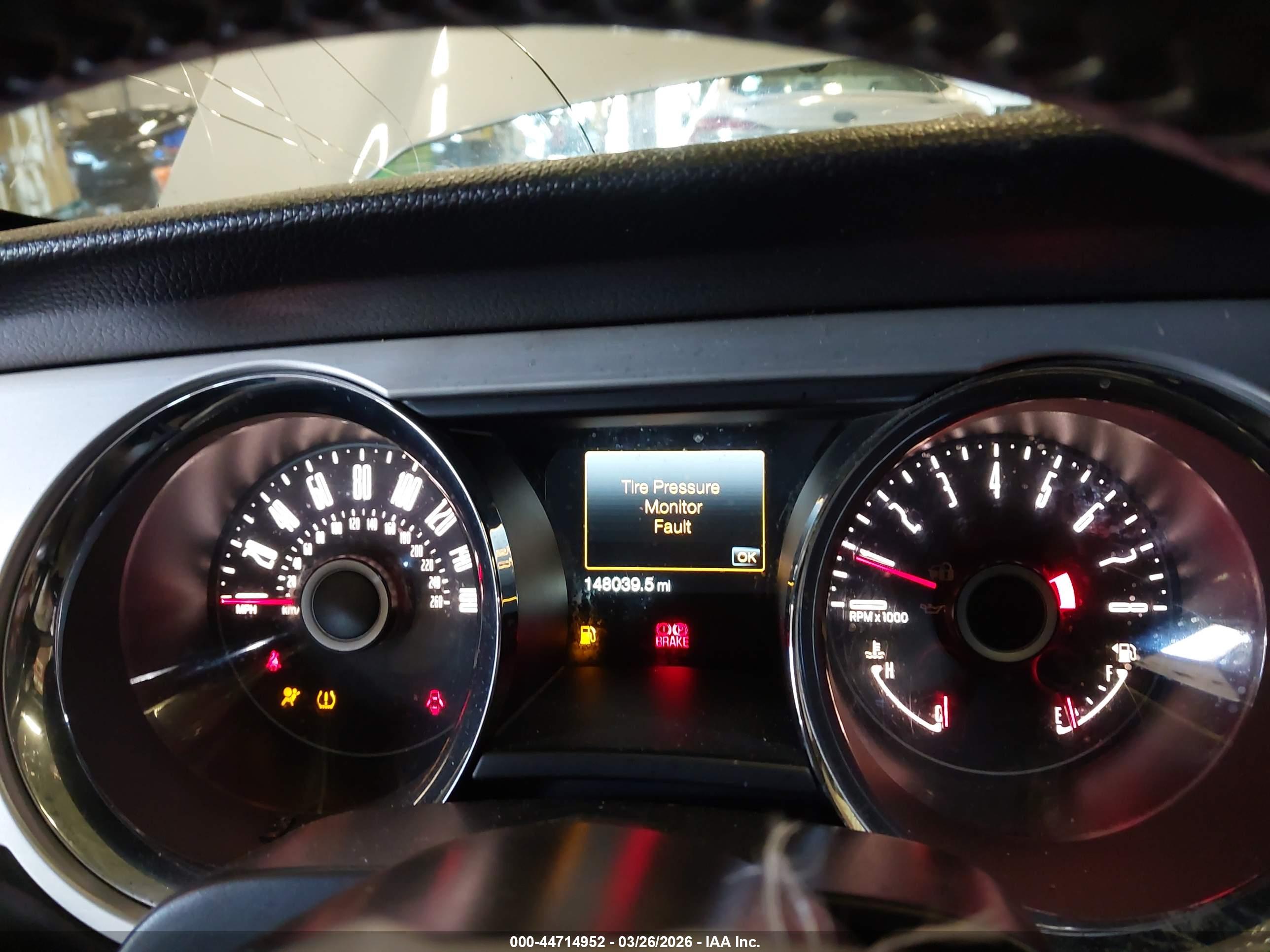 FORD MUSTANG image 7