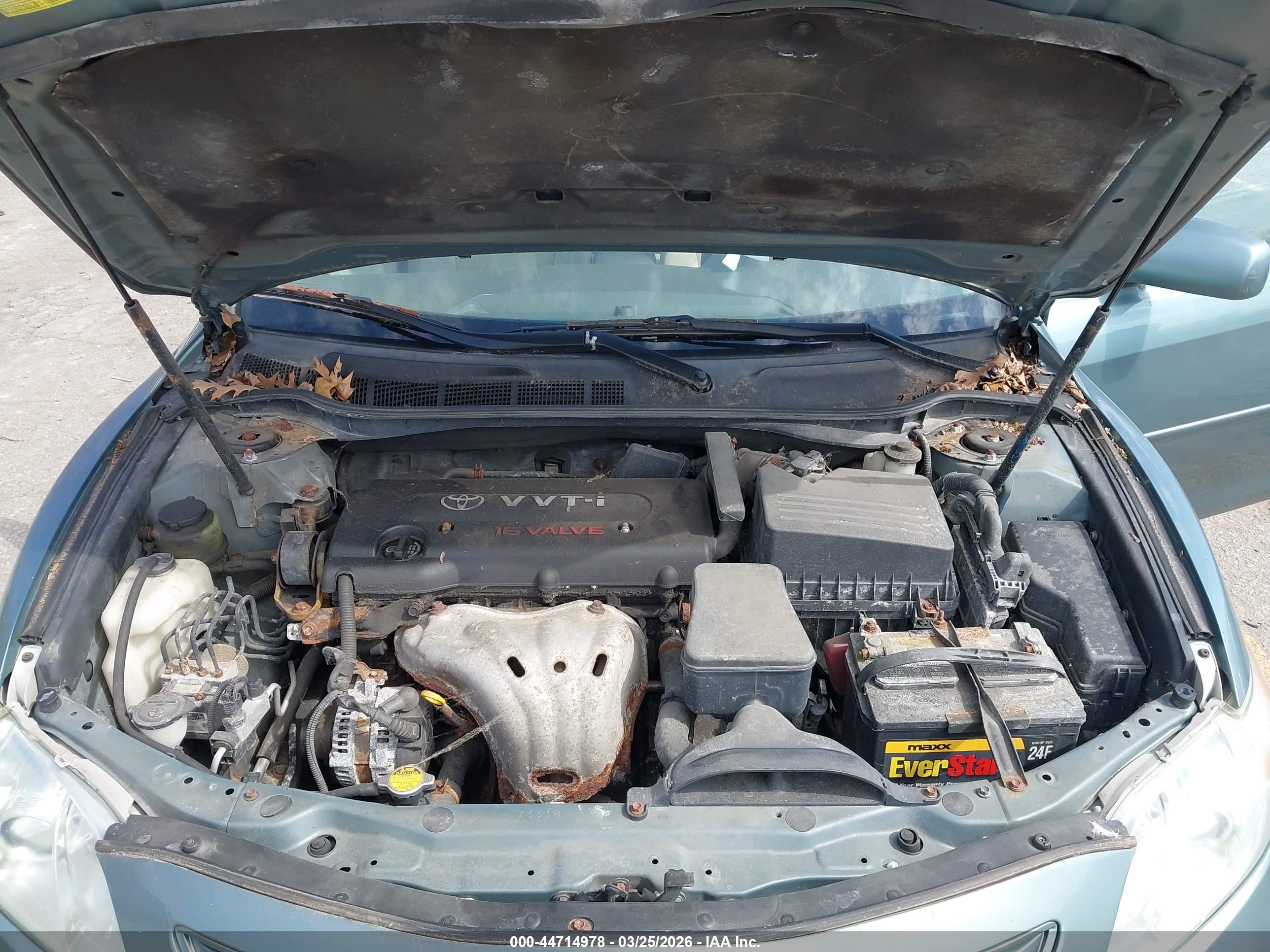 TOYOTA CAMRY image 10