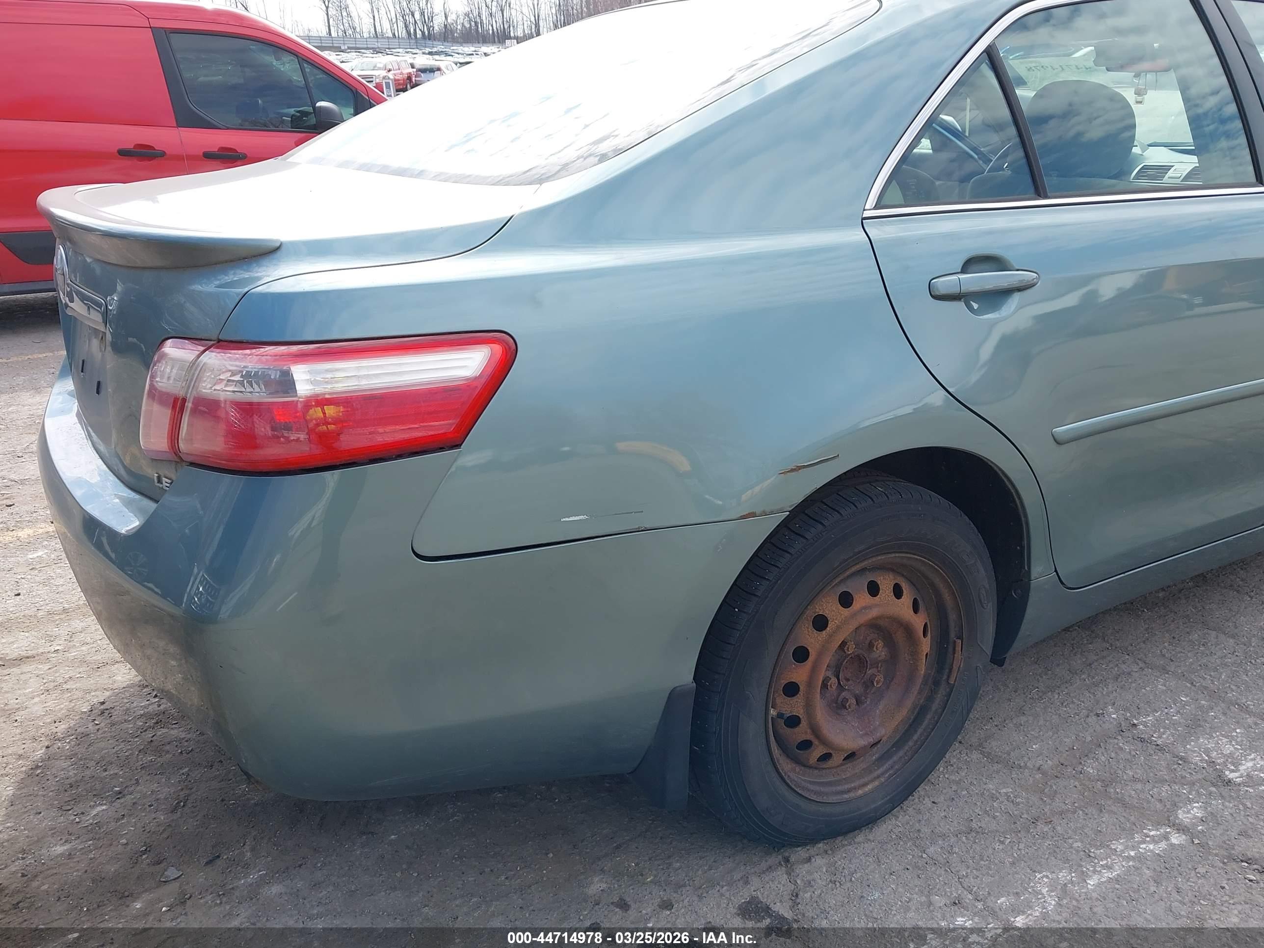 TOYOTA CAMRY image 6
