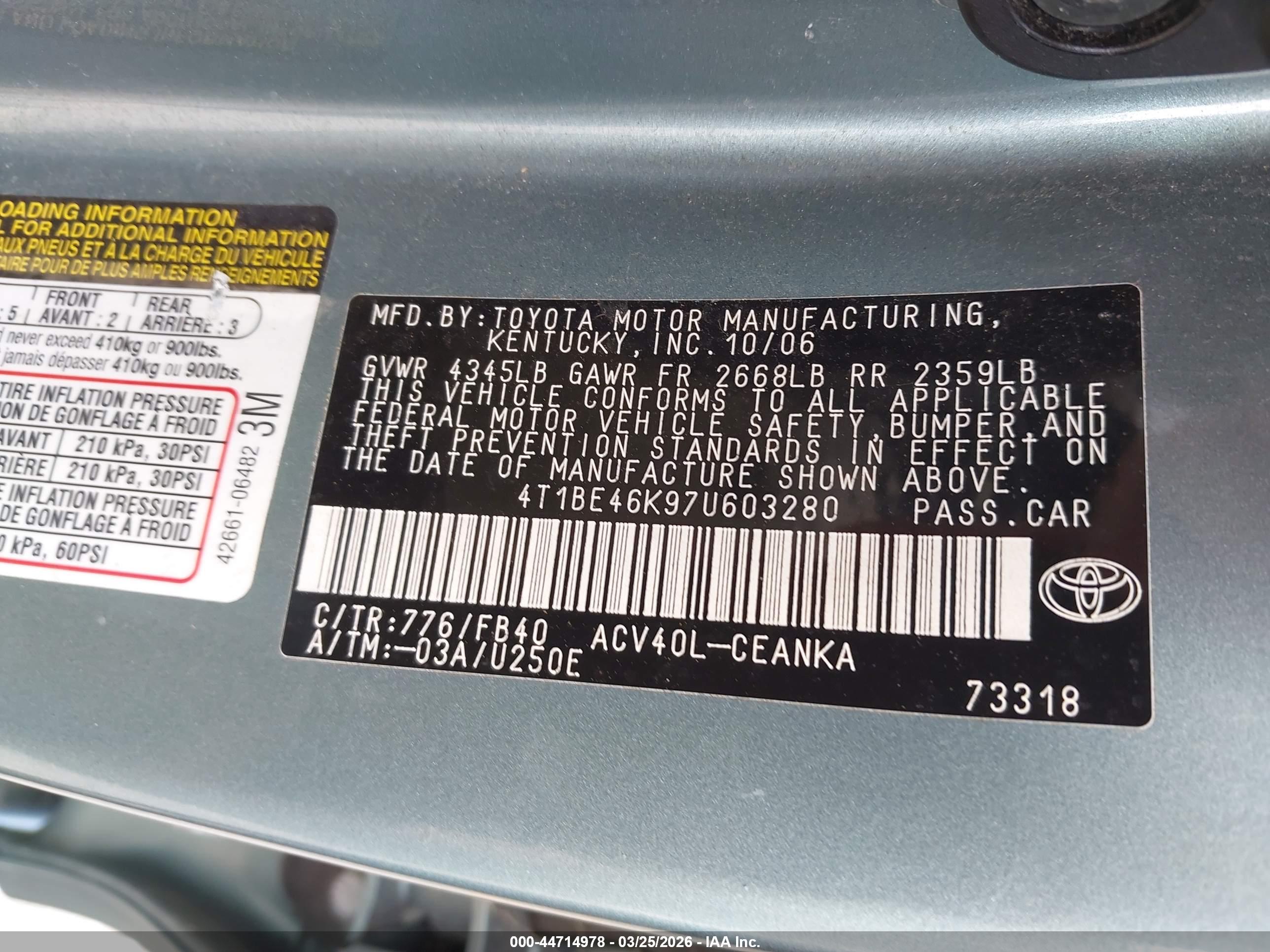 TOYOTA CAMRY image 9