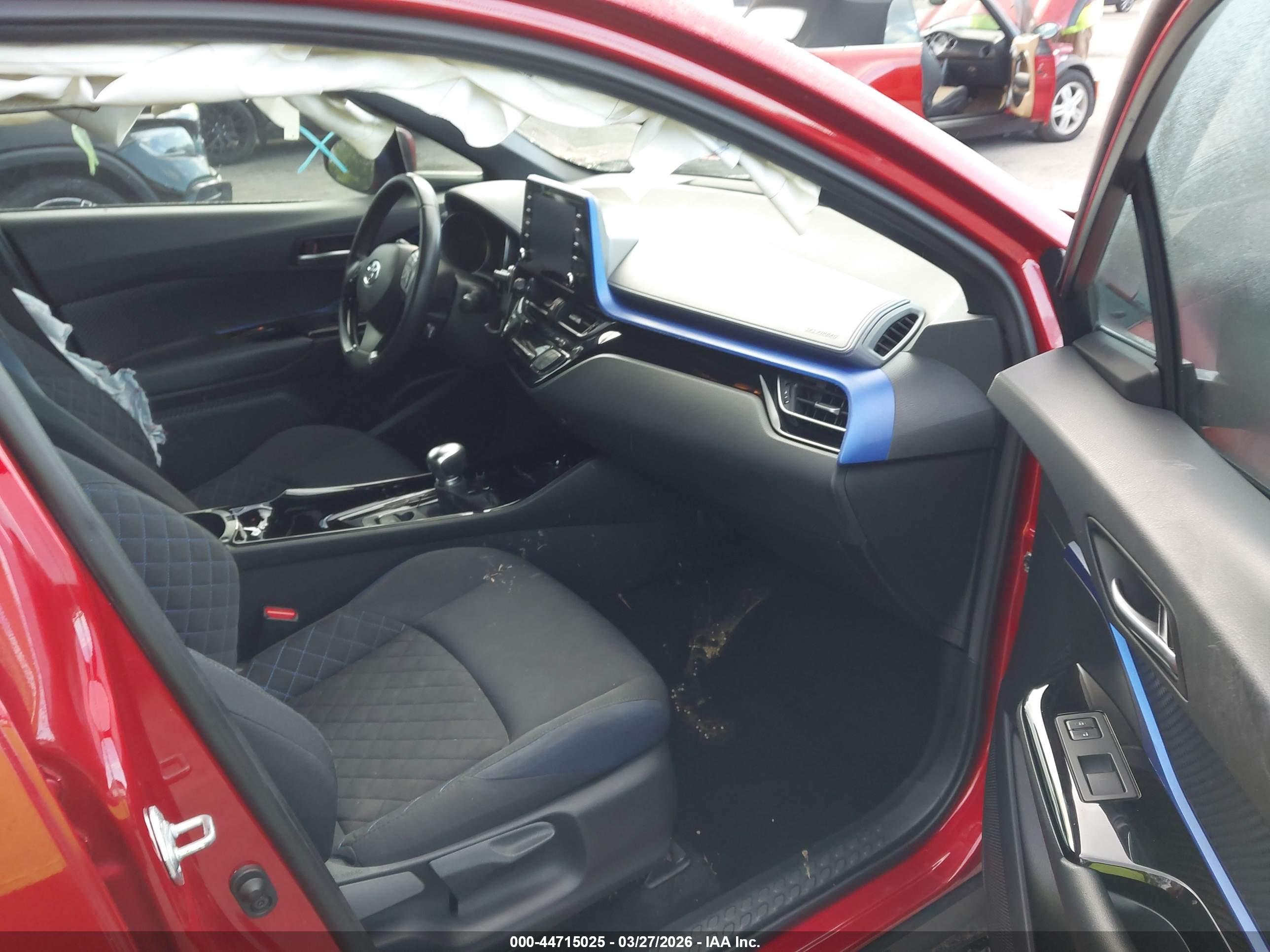TOYOTA C-HR image 5