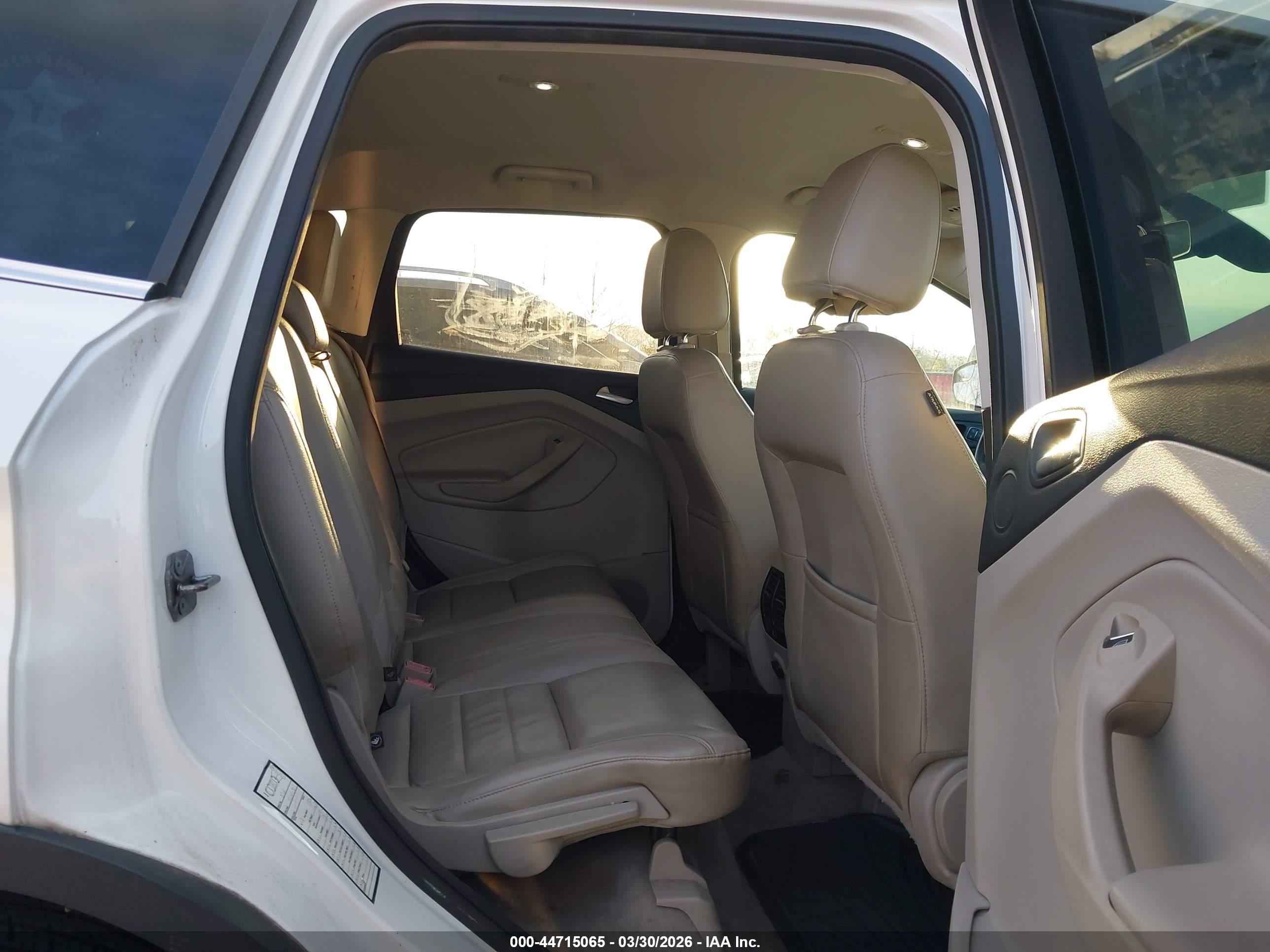 FORD ESCAPE image 8