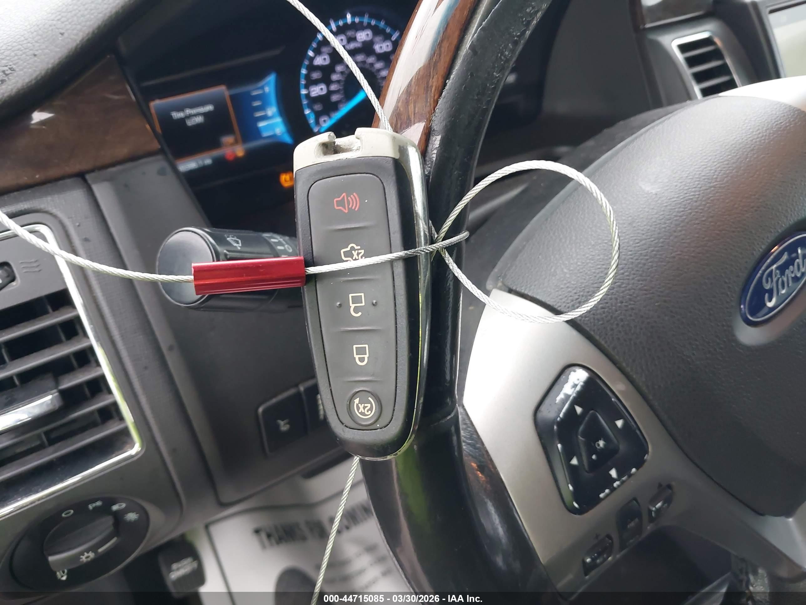 FORD FLEX image 11