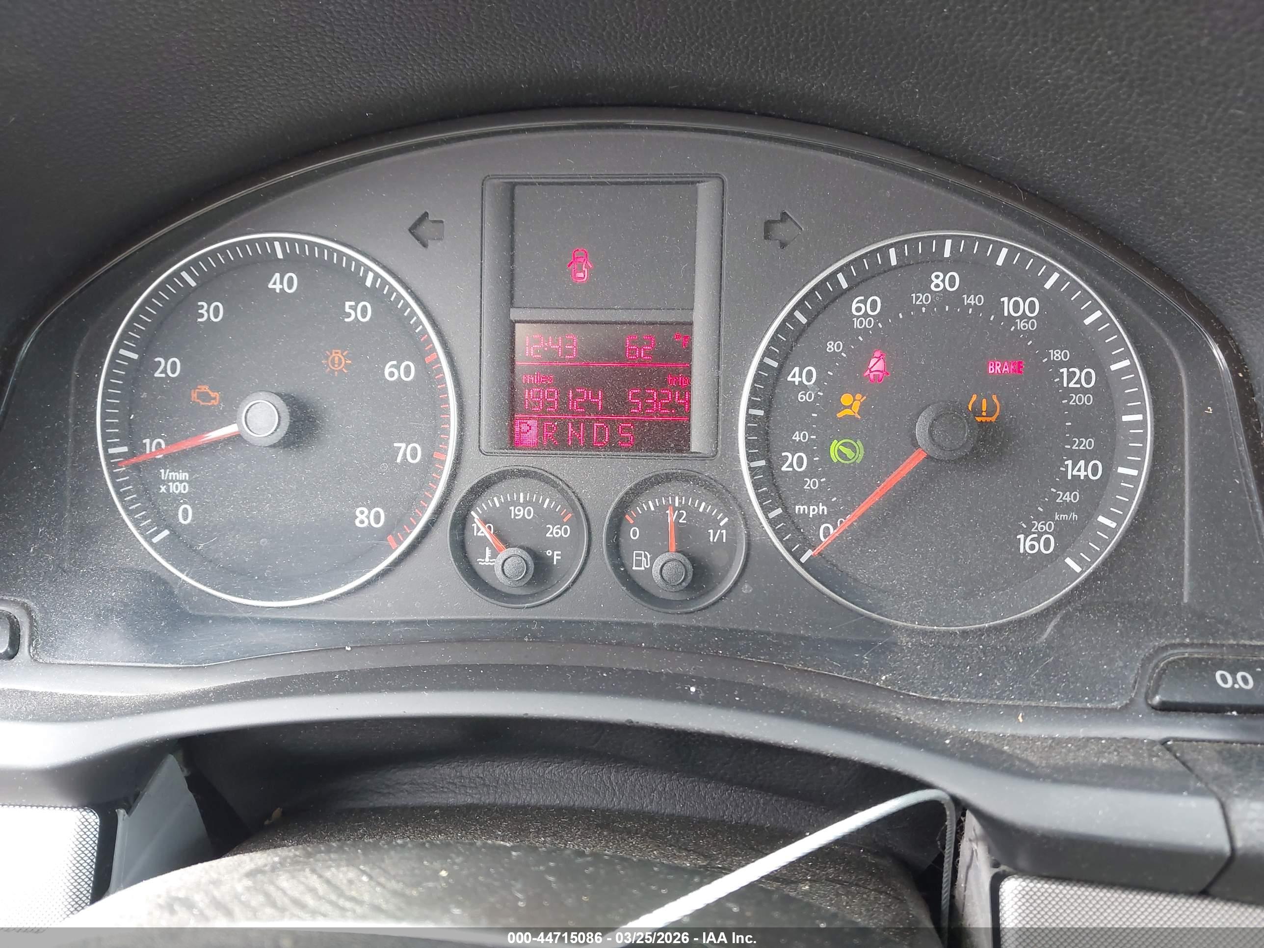 VOLKSWAGEN JETTA image 7