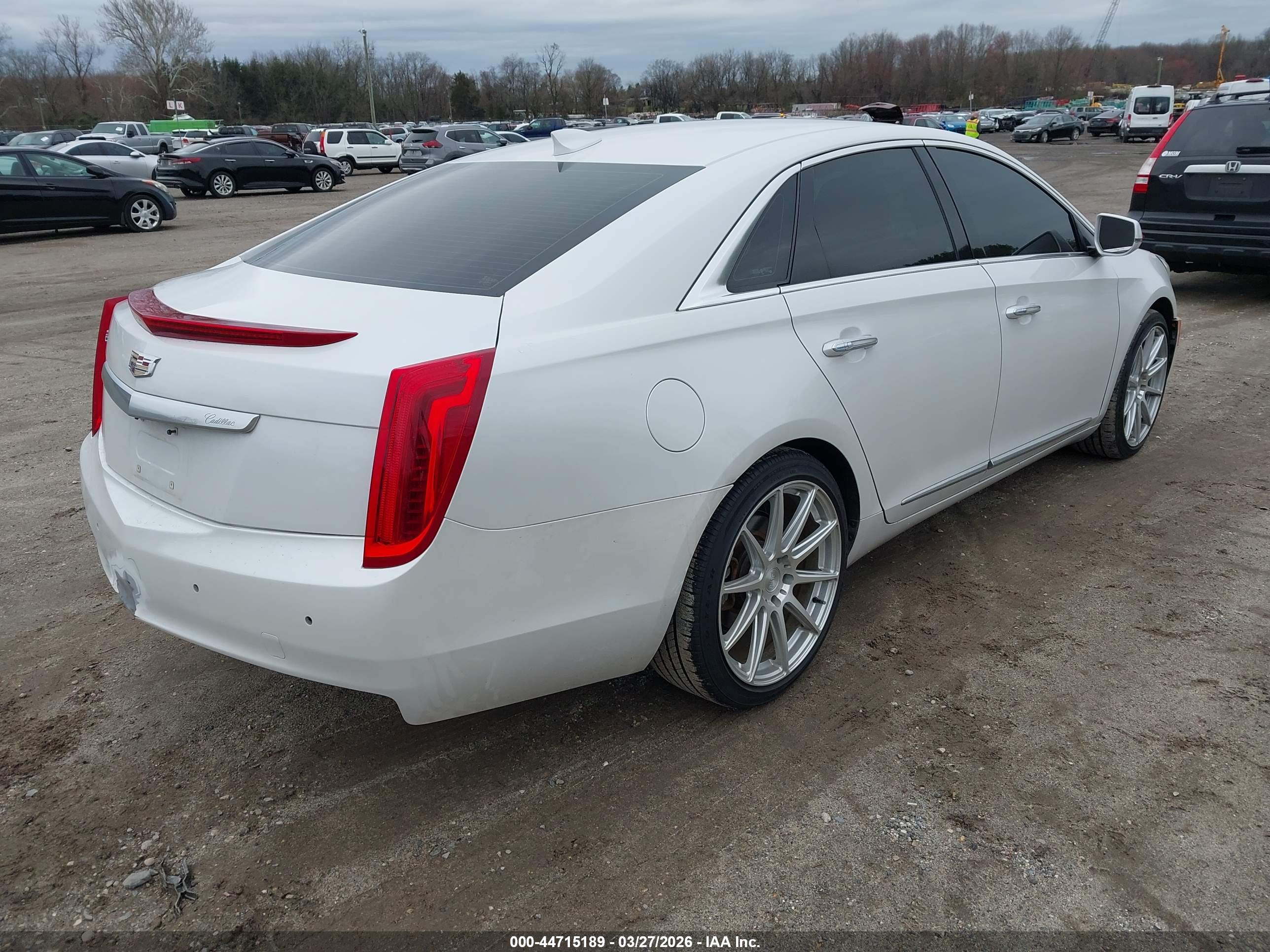 CADILLAC XTS image 4
