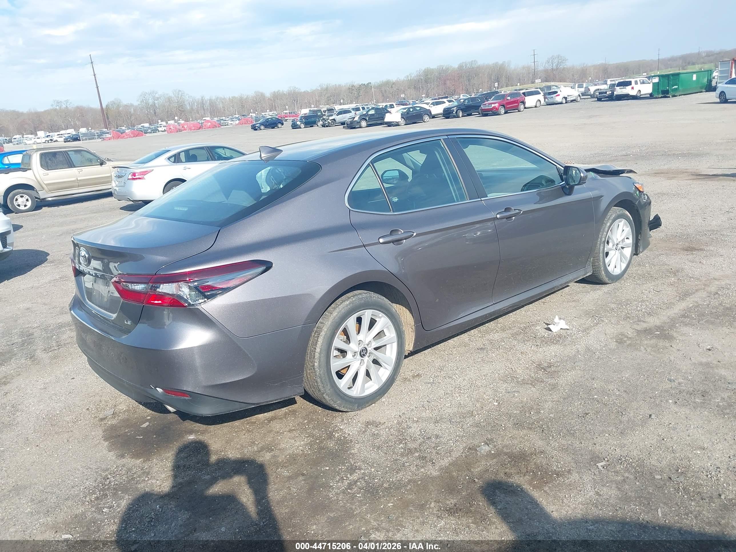 TOYOTA CAMRY image 4