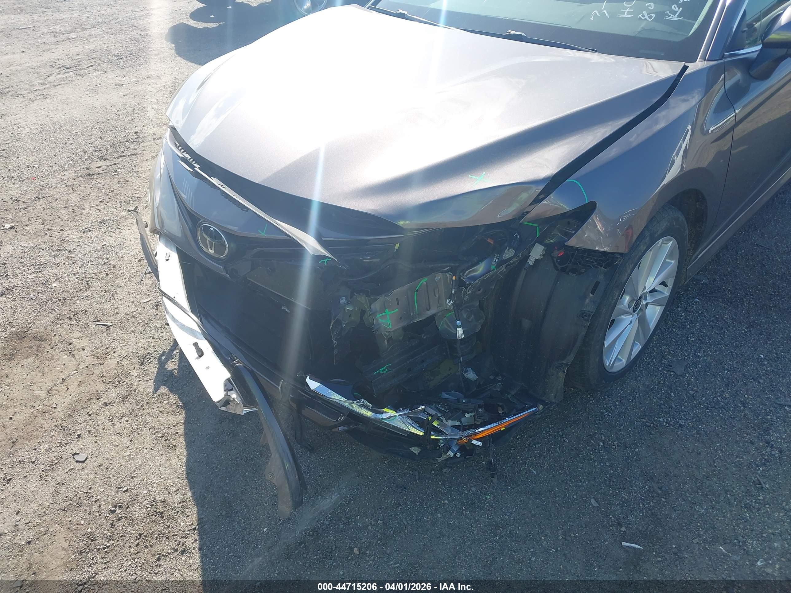 TOYOTA CAMRY image 6
