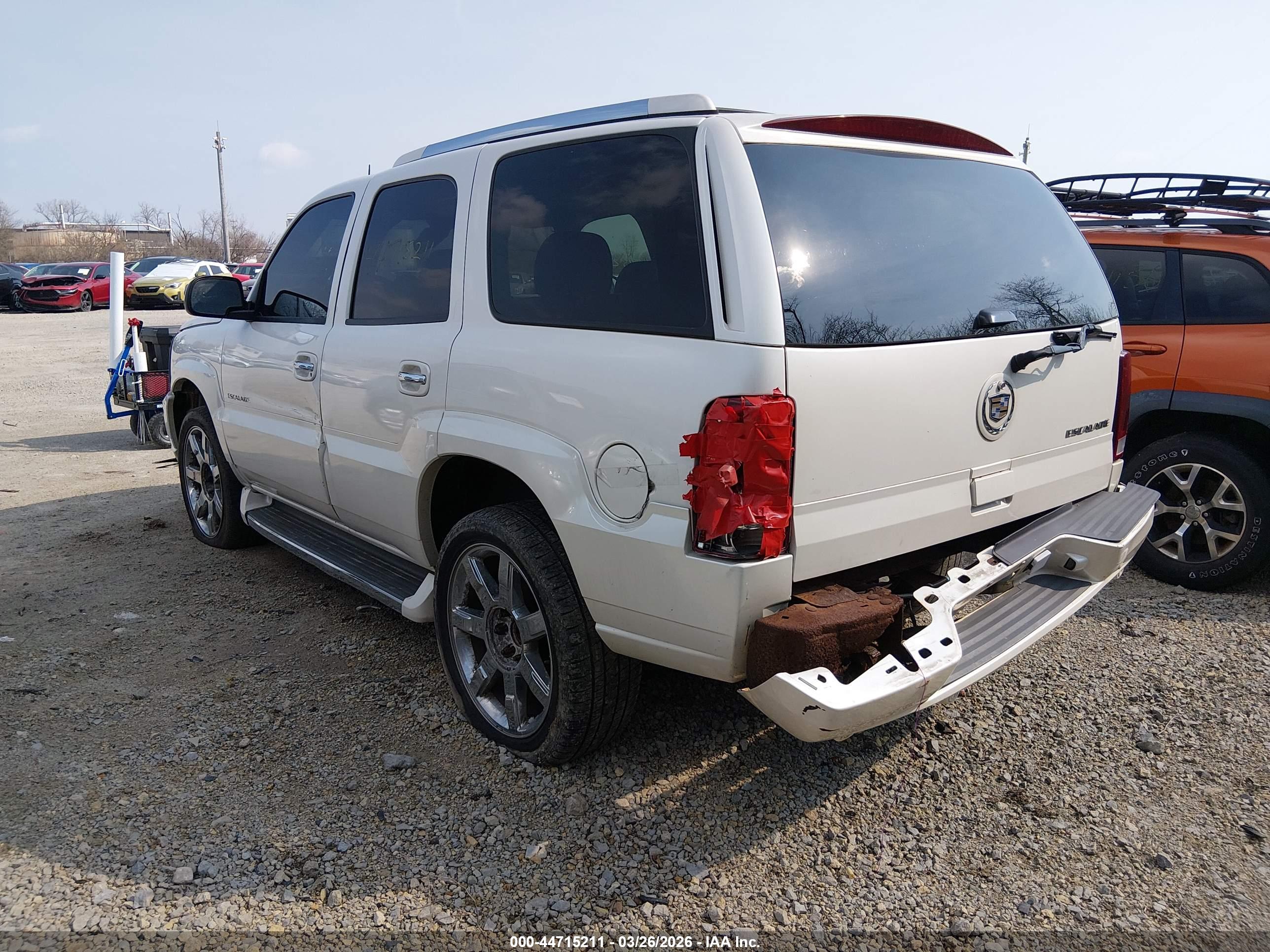CADILLAC ESCALADE image 3