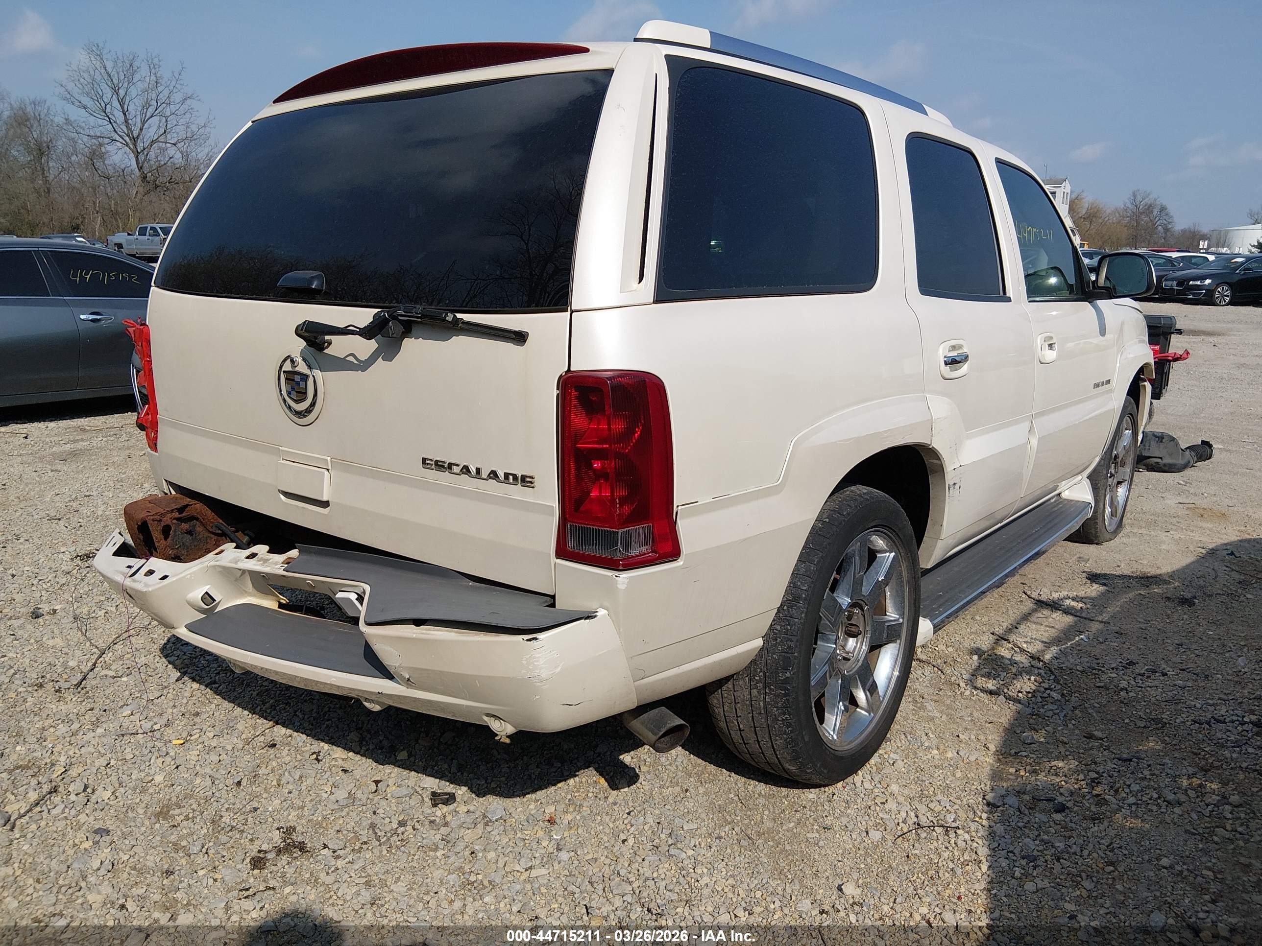 CADILLAC ESCALADE image 4