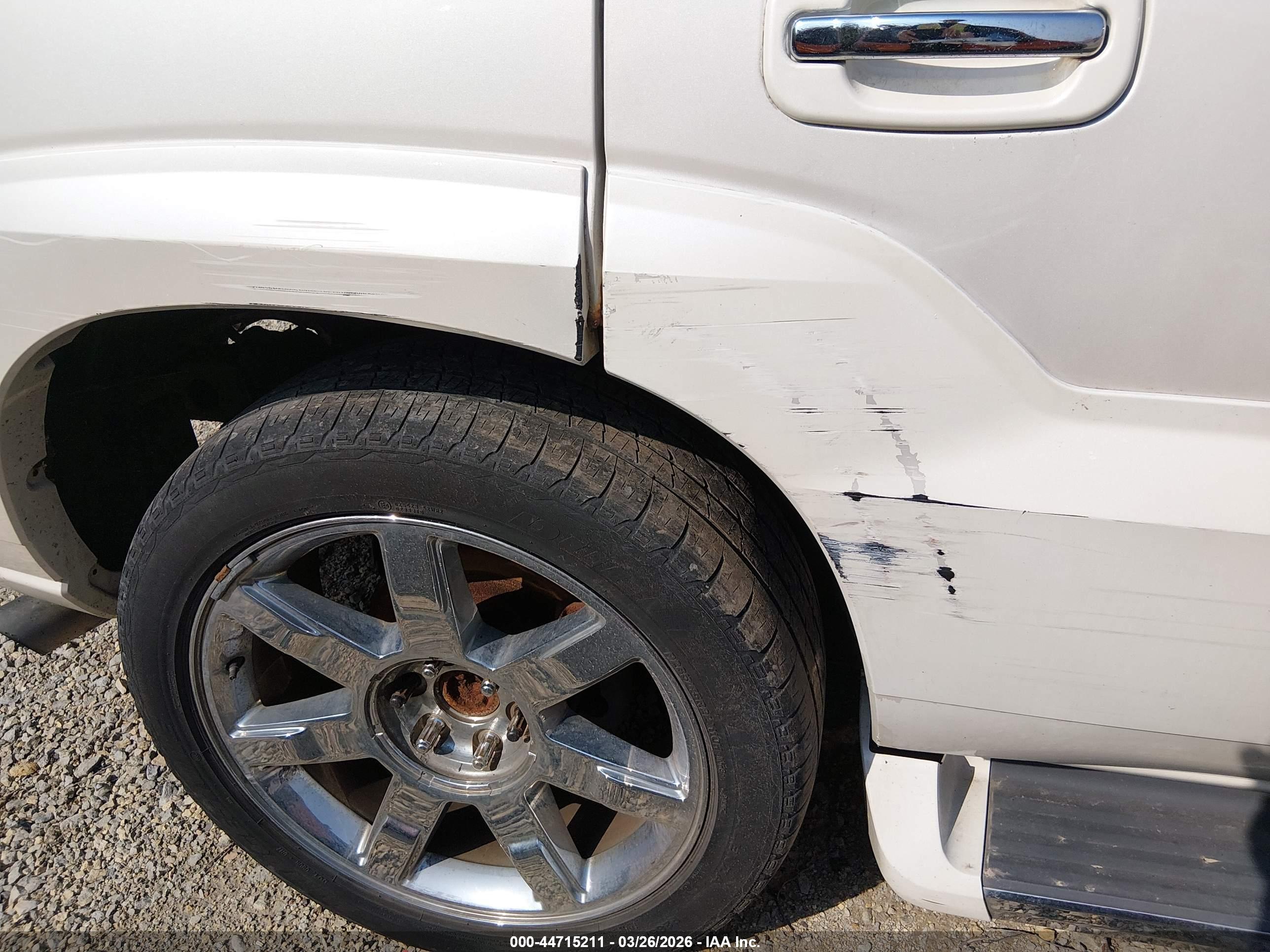CADILLAC ESCALADE image 6