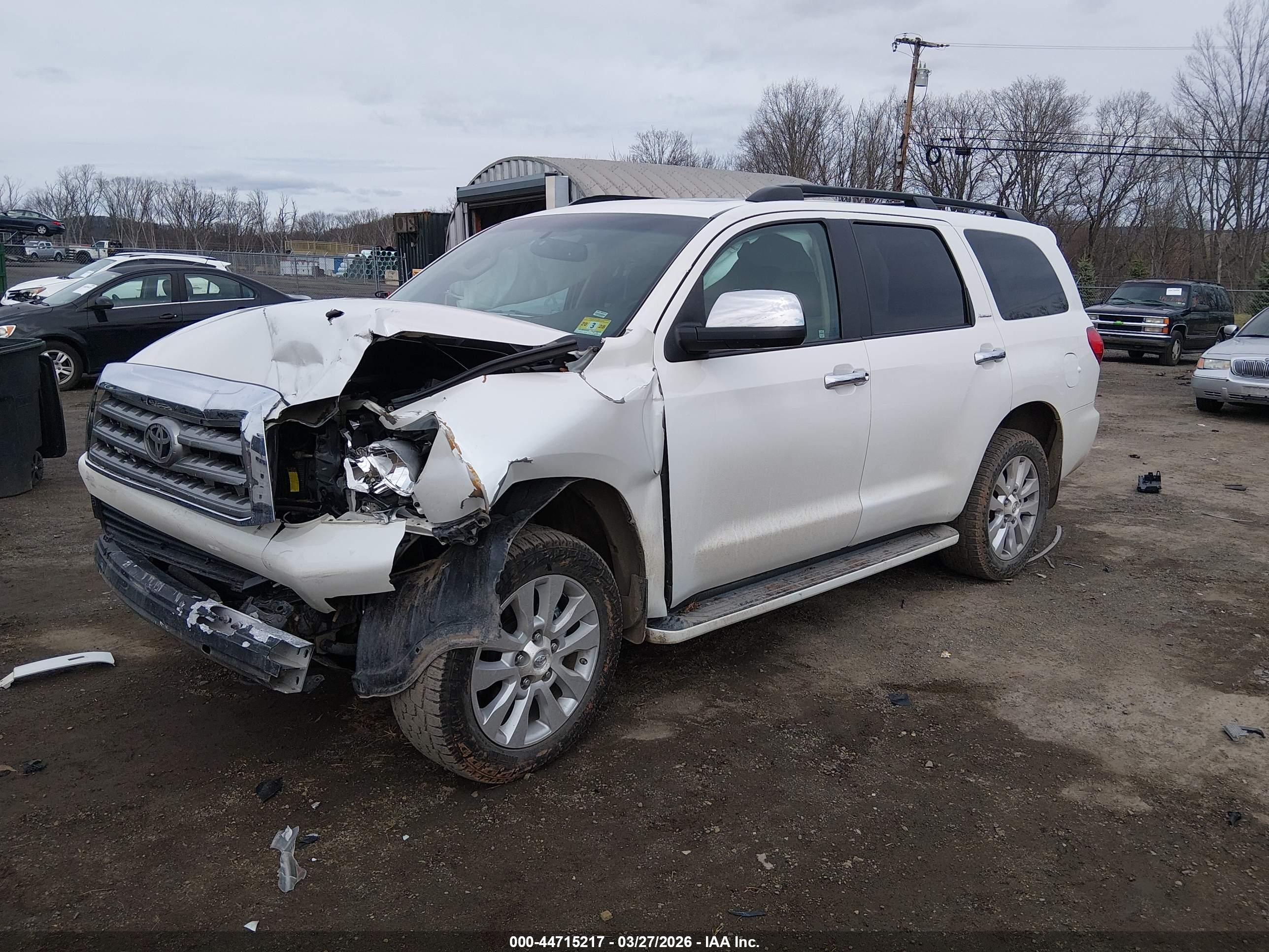 TOYOTA SEQUOIA image 2