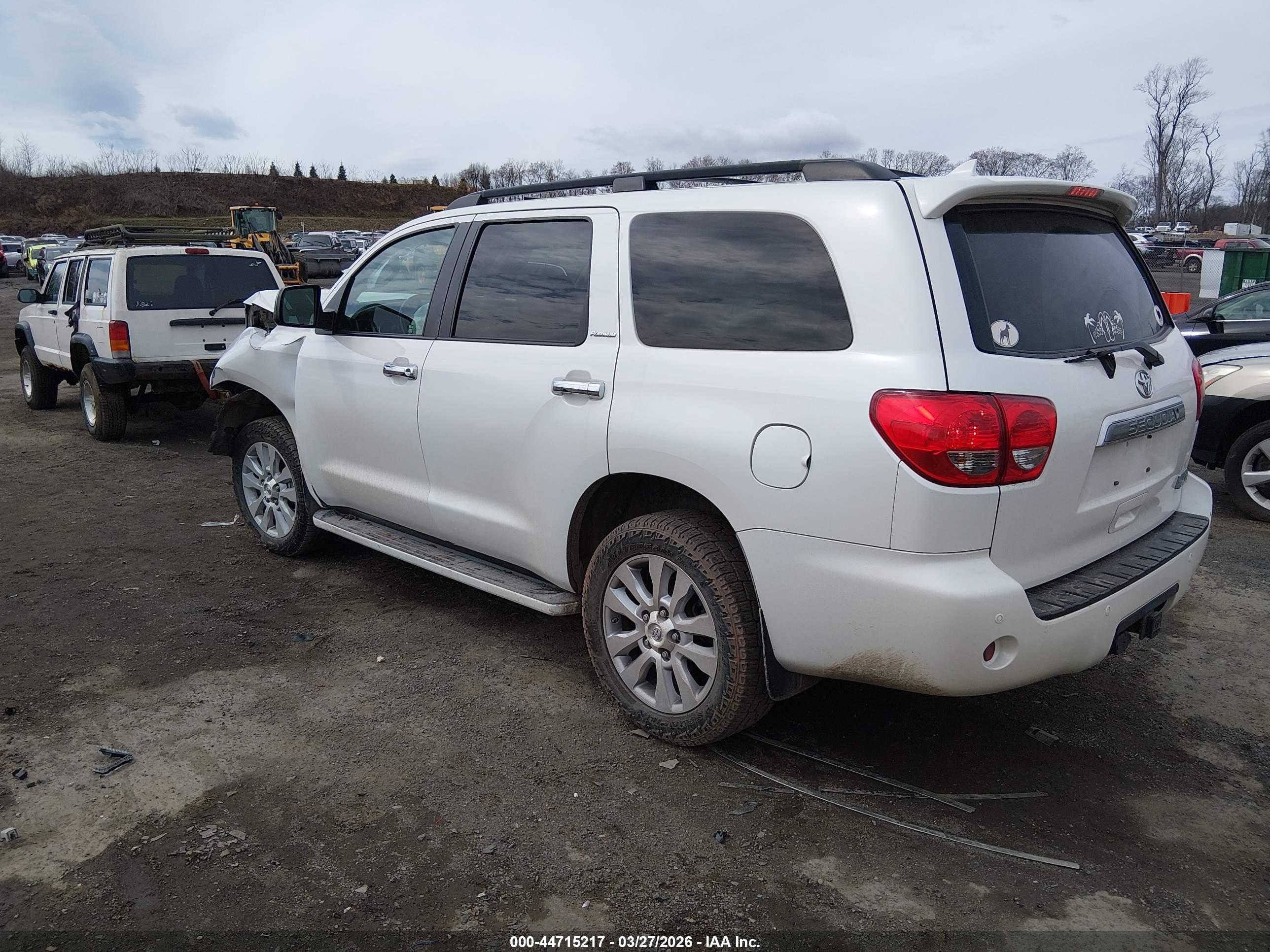TOYOTA SEQUOIA image 3