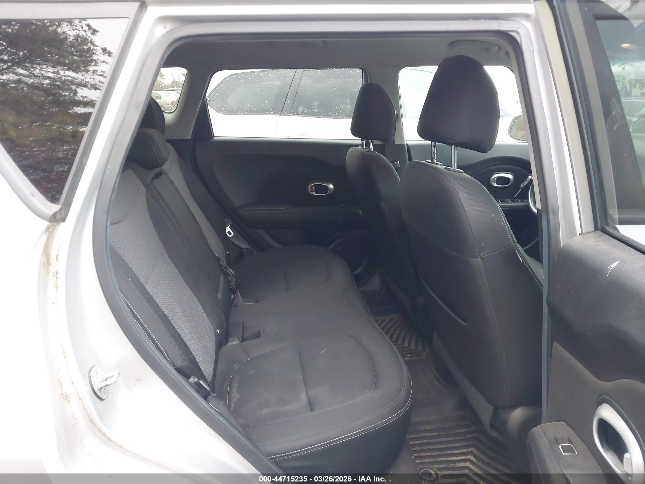 KIA SOUL image 8