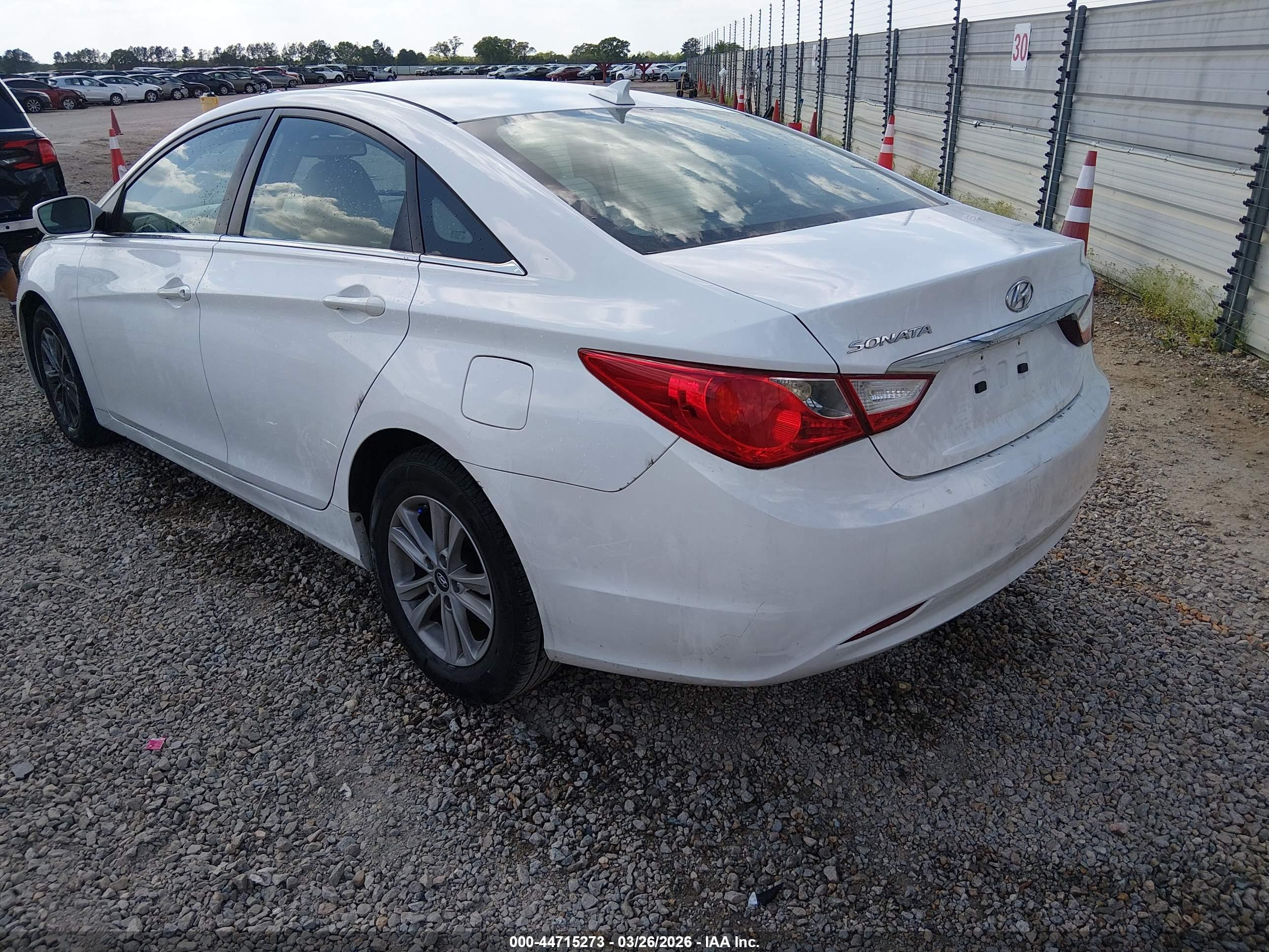 HYUNDAI SONATA image 3