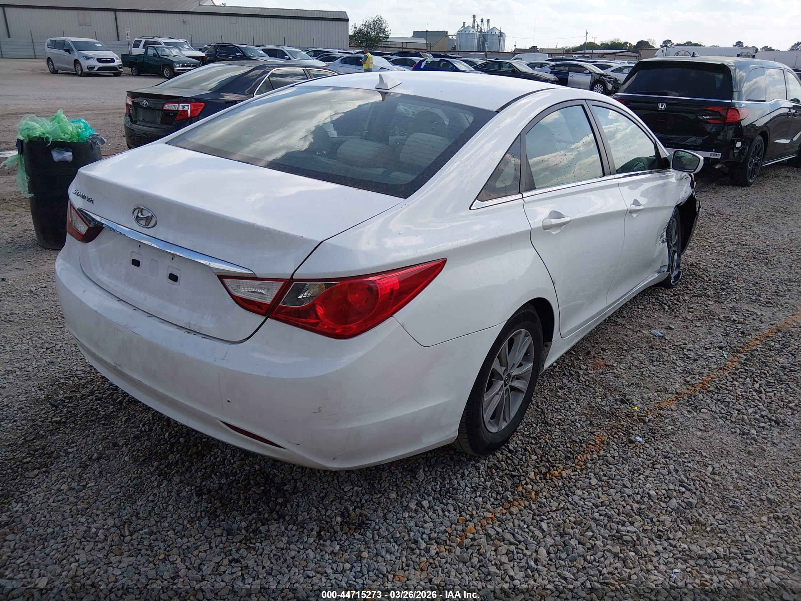 HYUNDAI SONATA image 4