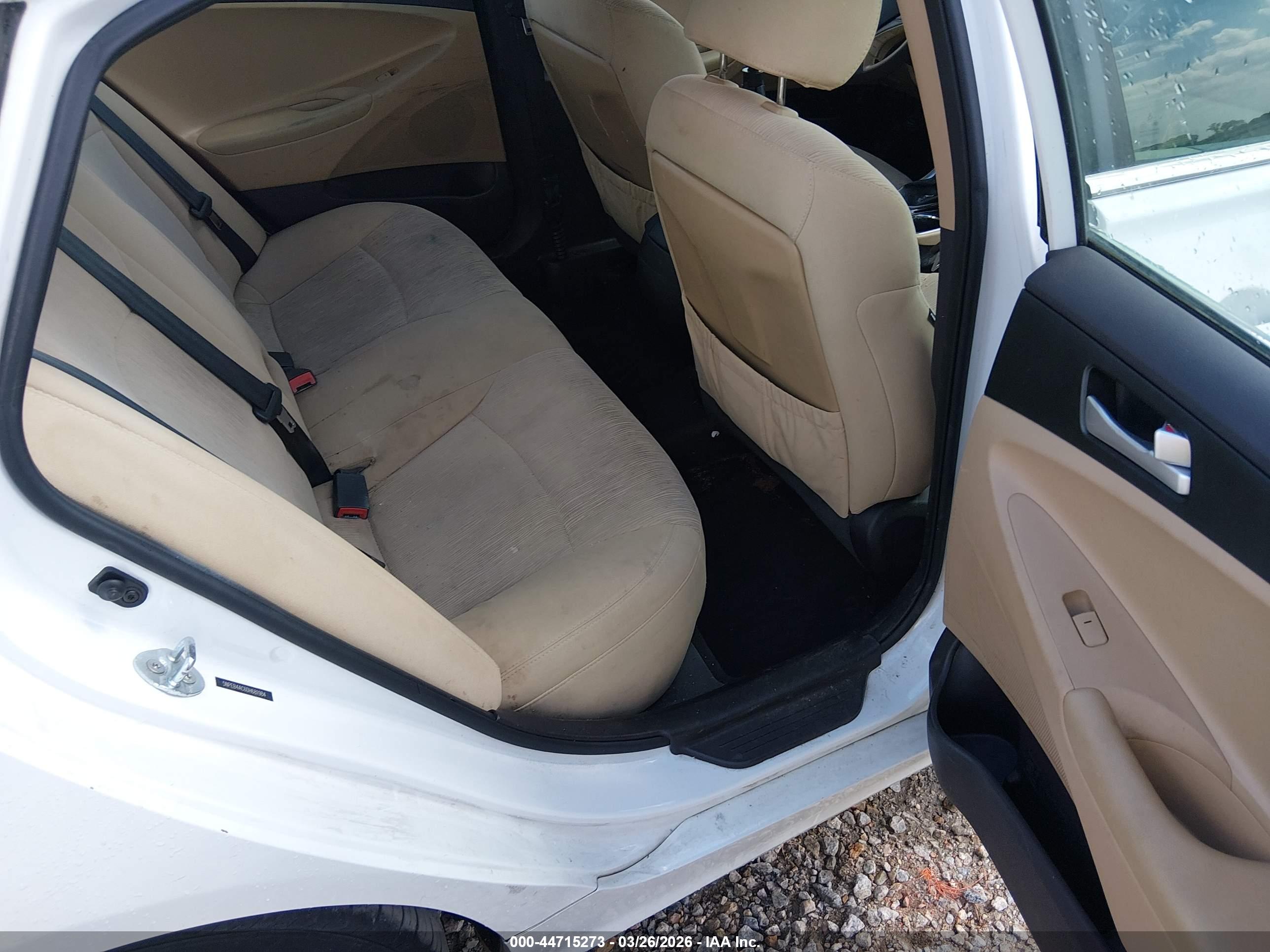 HYUNDAI SONATA image 8