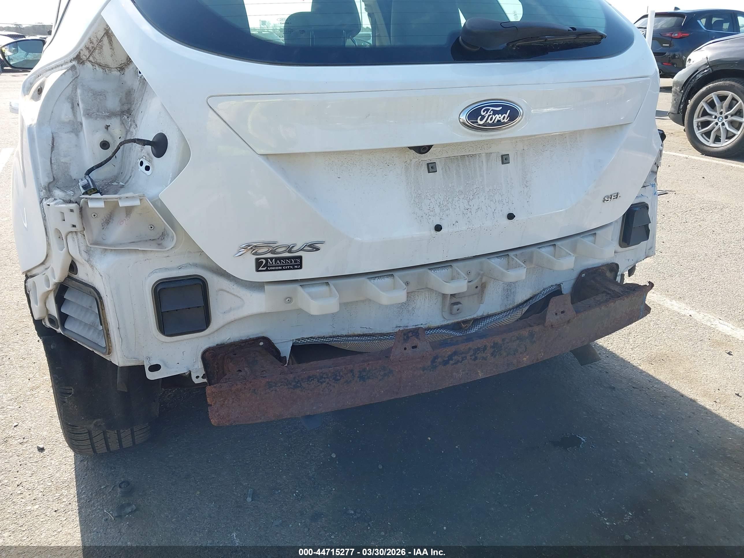 FORD FOCUS image 6
