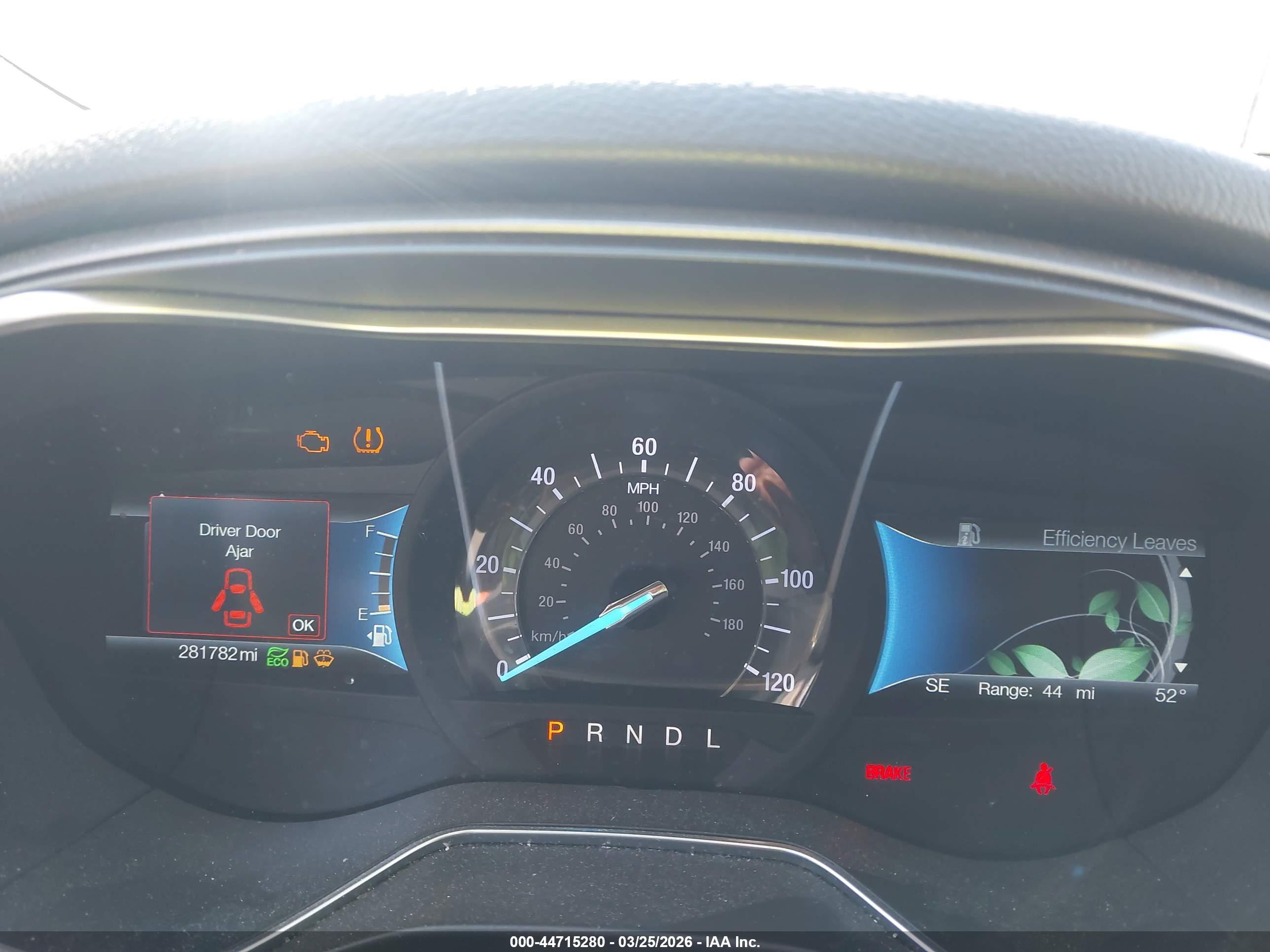 FORD FUSION image 7